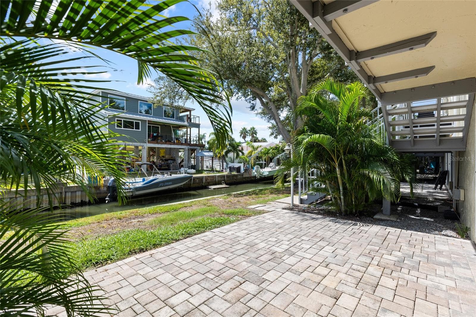 Rear 16x11 Paver Patio - 433 S PAULA DR #1, DUNEDIN