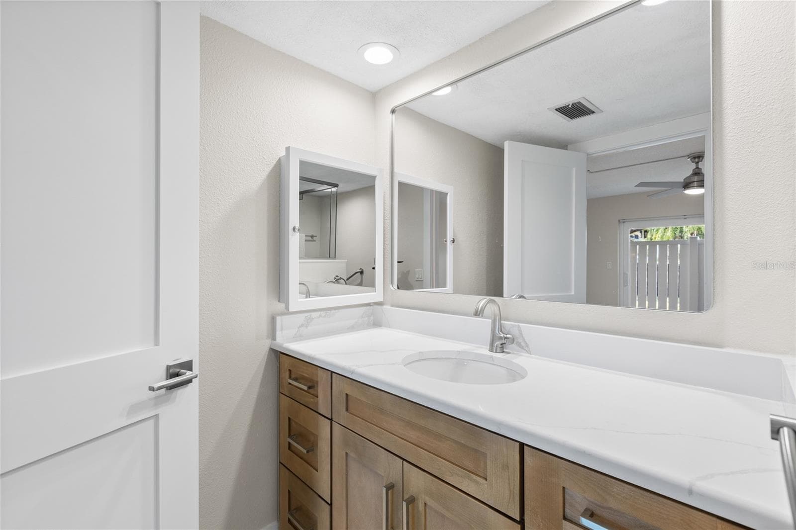 NEW Vanity and Updated Walk-In Shower - 433 S PAULA DR #1, DUNEDIN
