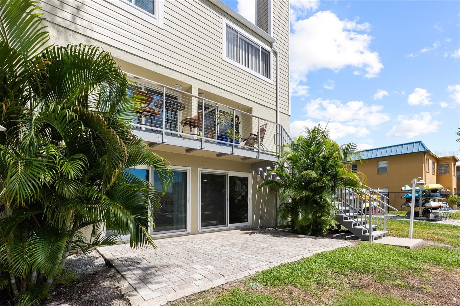 Rear Exterior - 433 S PAULA DR #1, DUNEDIN