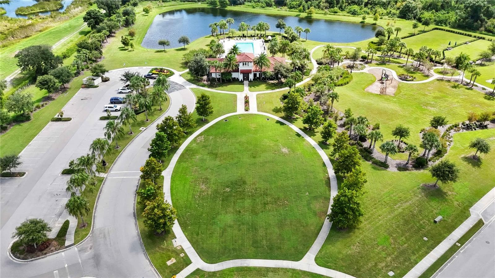 Single Family Residence at 13723 GREEN HAMMOCK PL, LAKEWOOD RANCH, photo 49 of 59