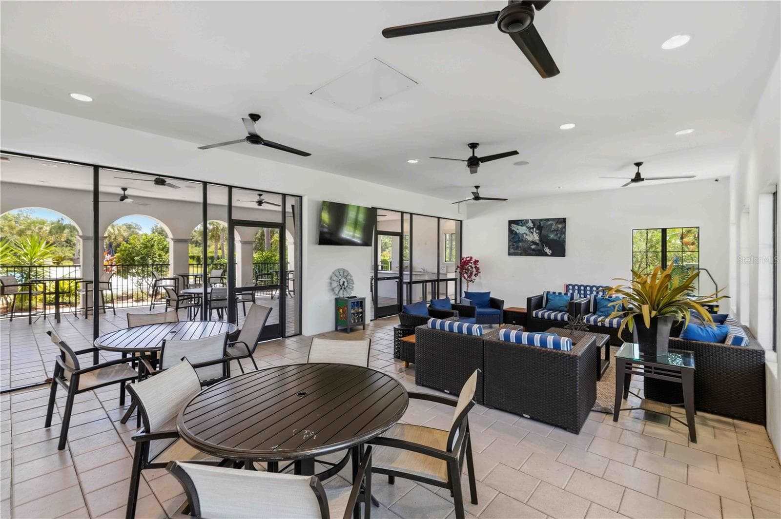 Single Family Residence at 13723 GREEN HAMMOCK PL, LAKEWOOD RANCH, photo 56 of 59