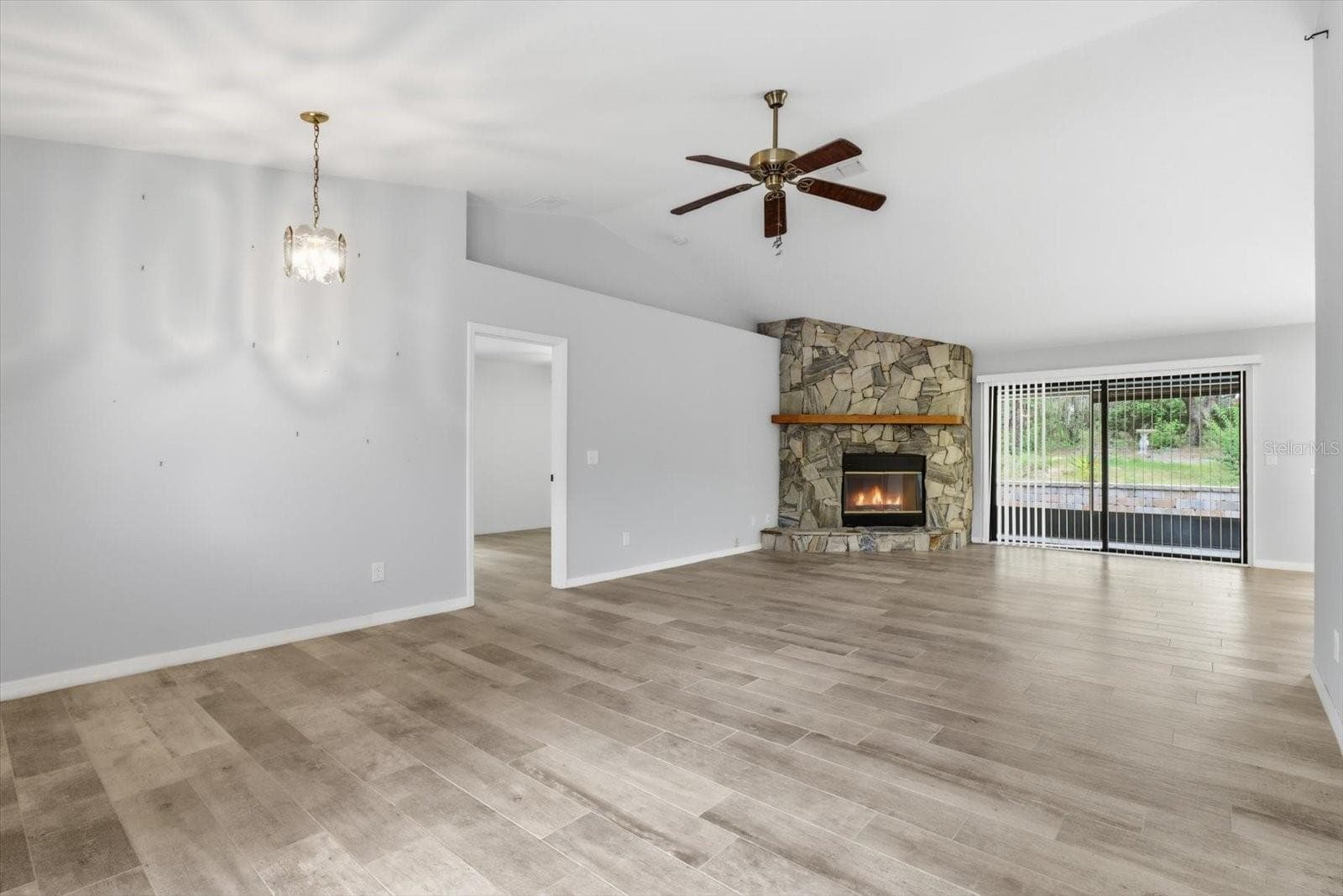Single Family Residence at 7410 W NEWCASTLE CT, DUNNELLON, photo 9 of 51