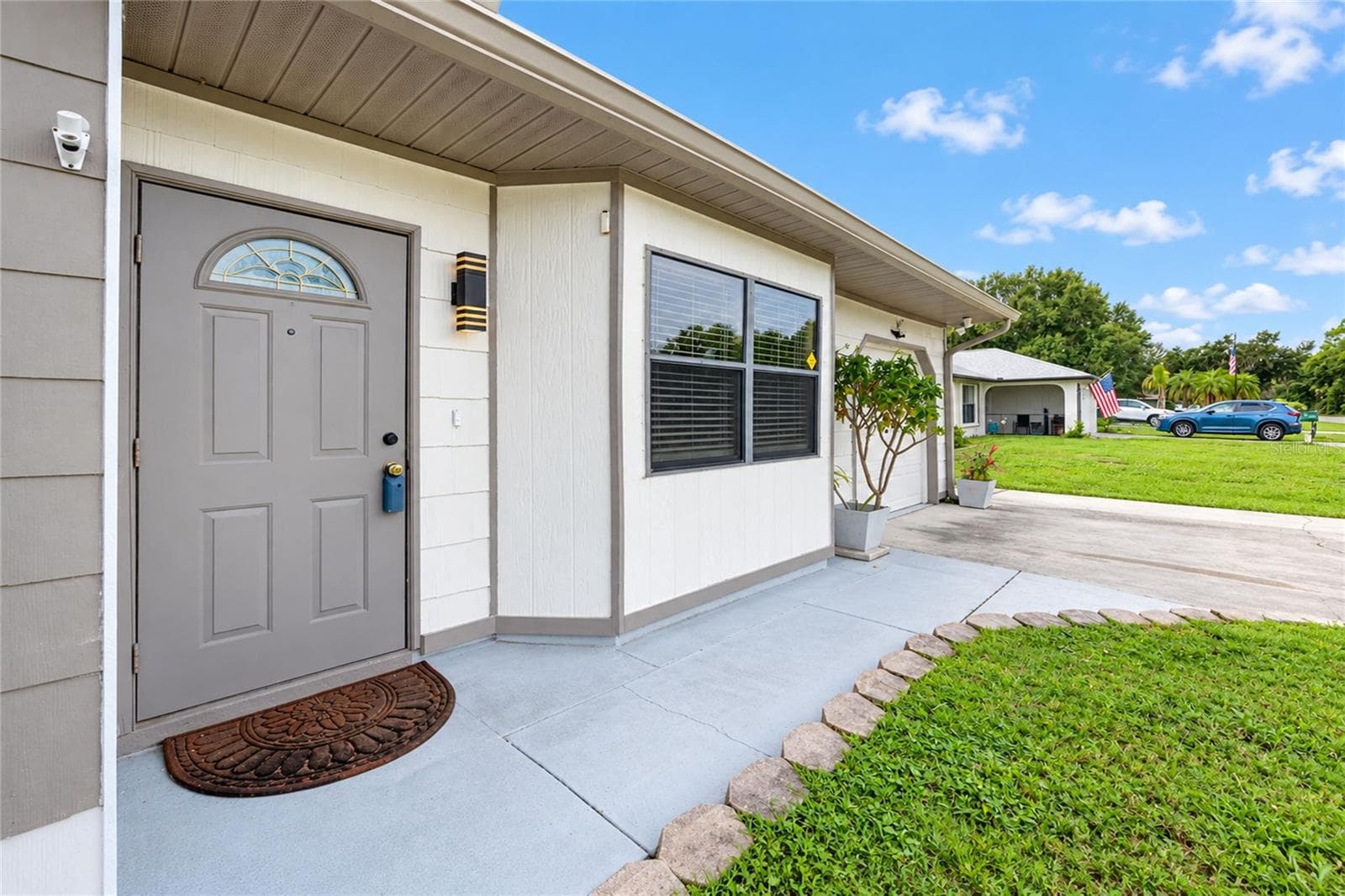 Front elevation - 21293 PEMBERTON AVENUE, PORT CHARLOTTE