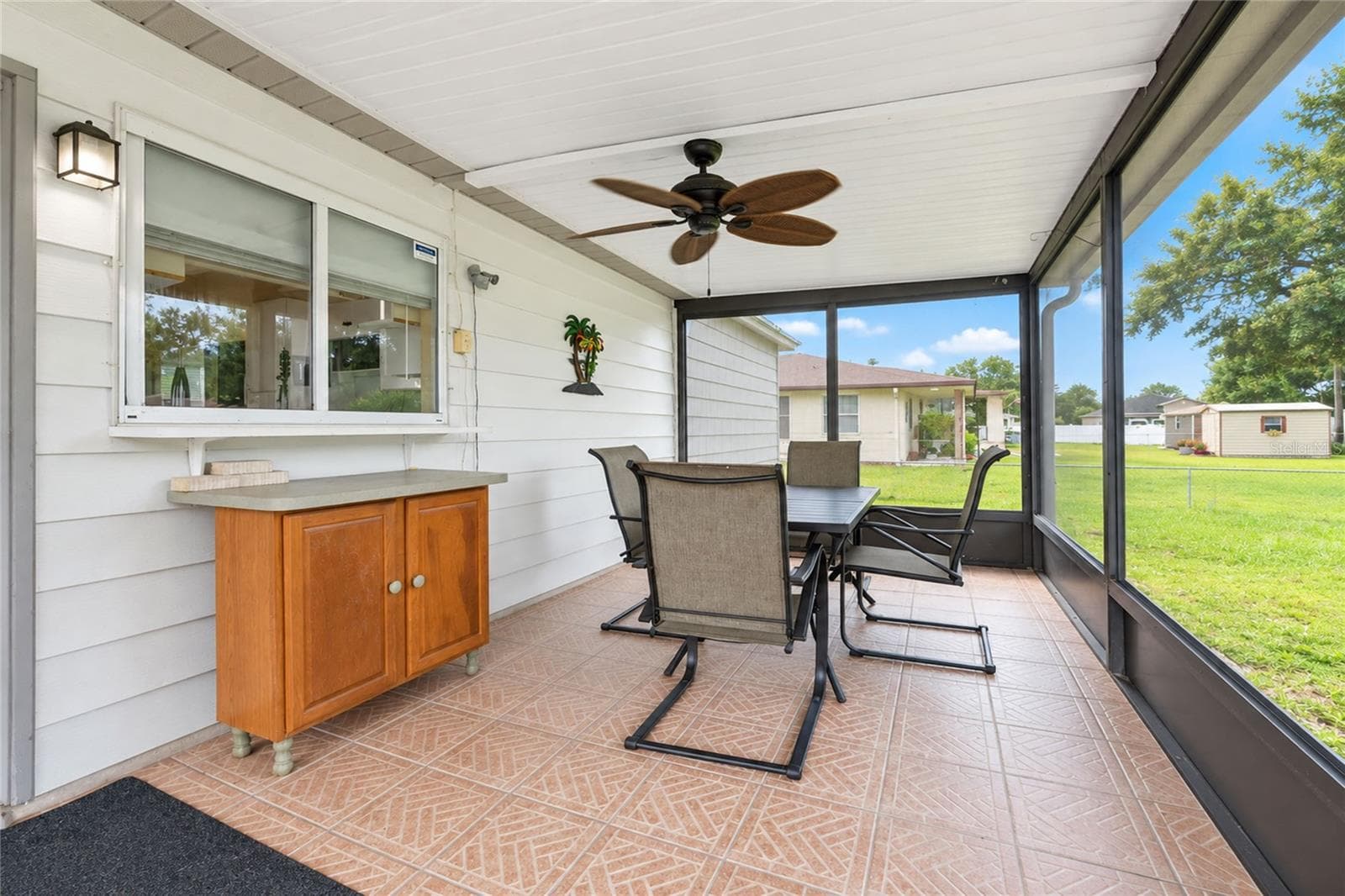 Screened porch - 21293 PEMBERTON AVENUE, PORT CHARLOTTE