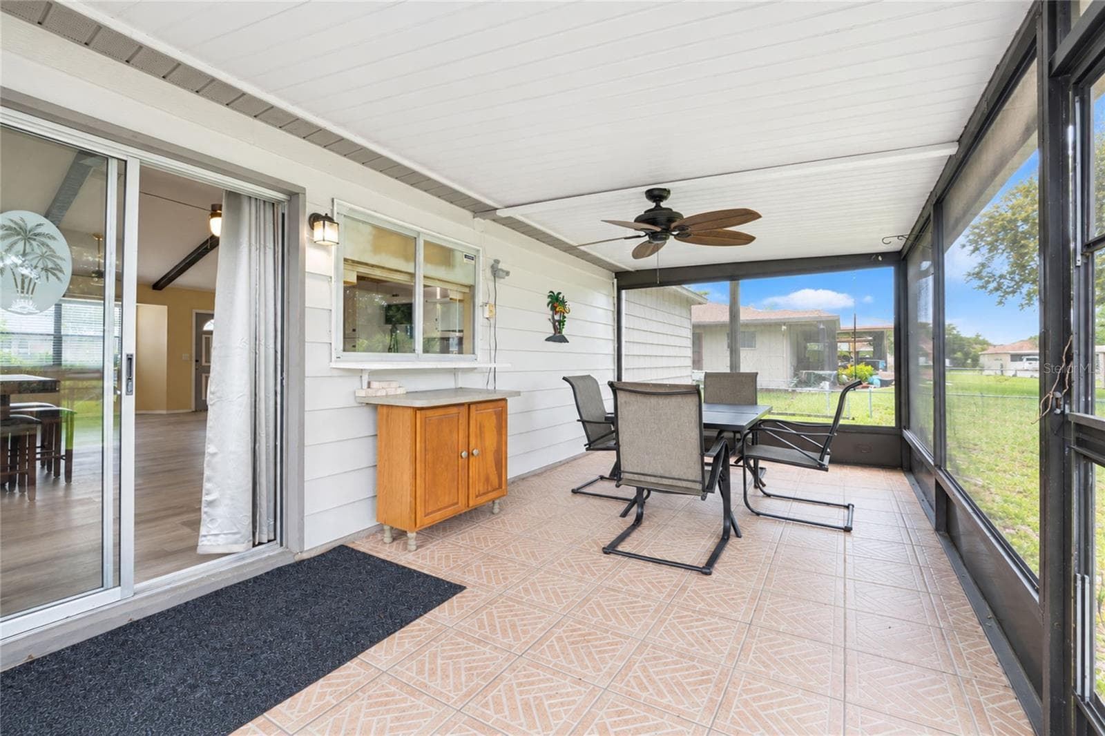 Screened porch - 21293 PEMBERTON AVENUE, PORT CHARLOTTE
