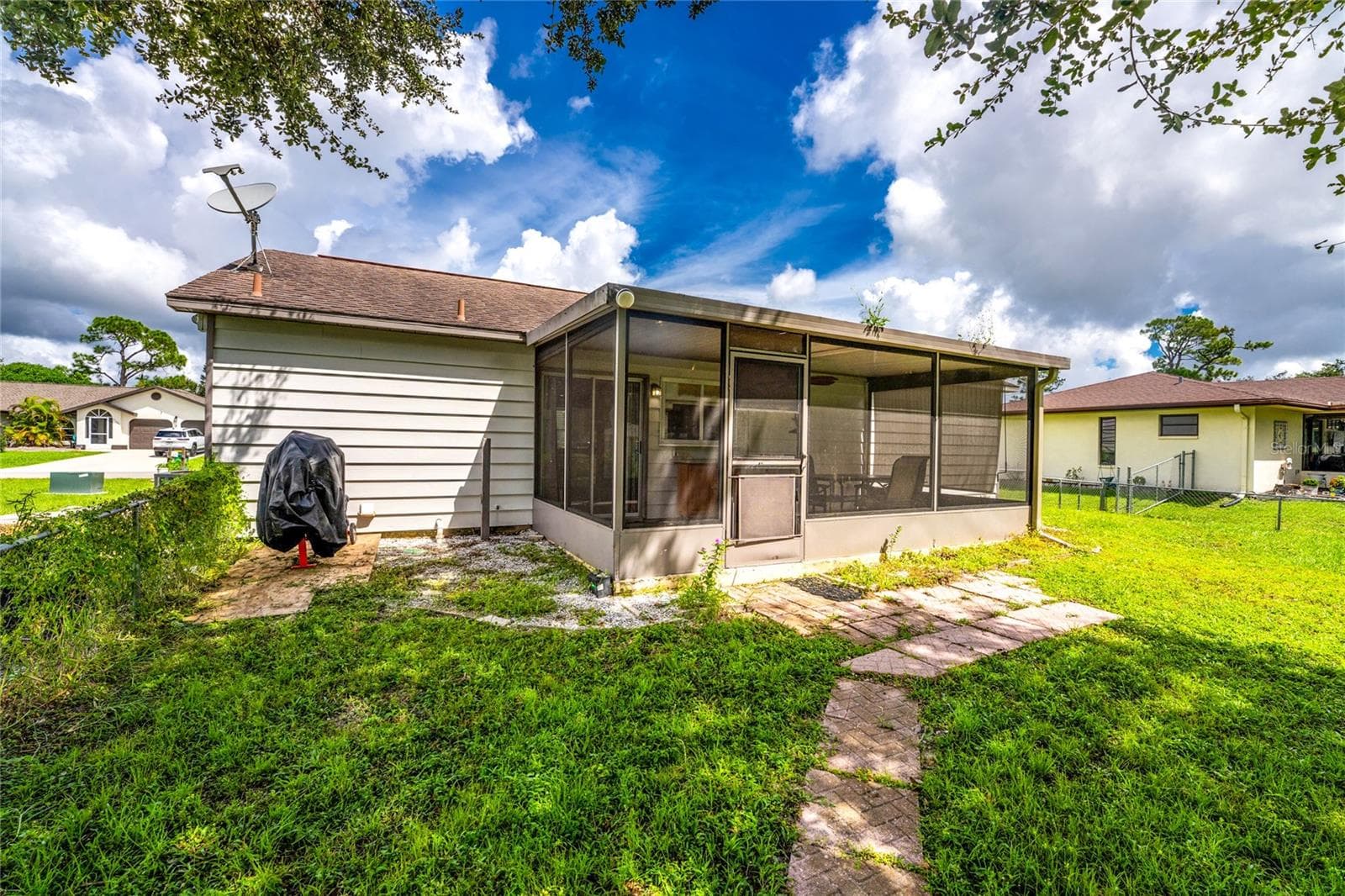 Rear elevation - 21293 PEMBERTON AVENUE, PORT CHARLOTTE