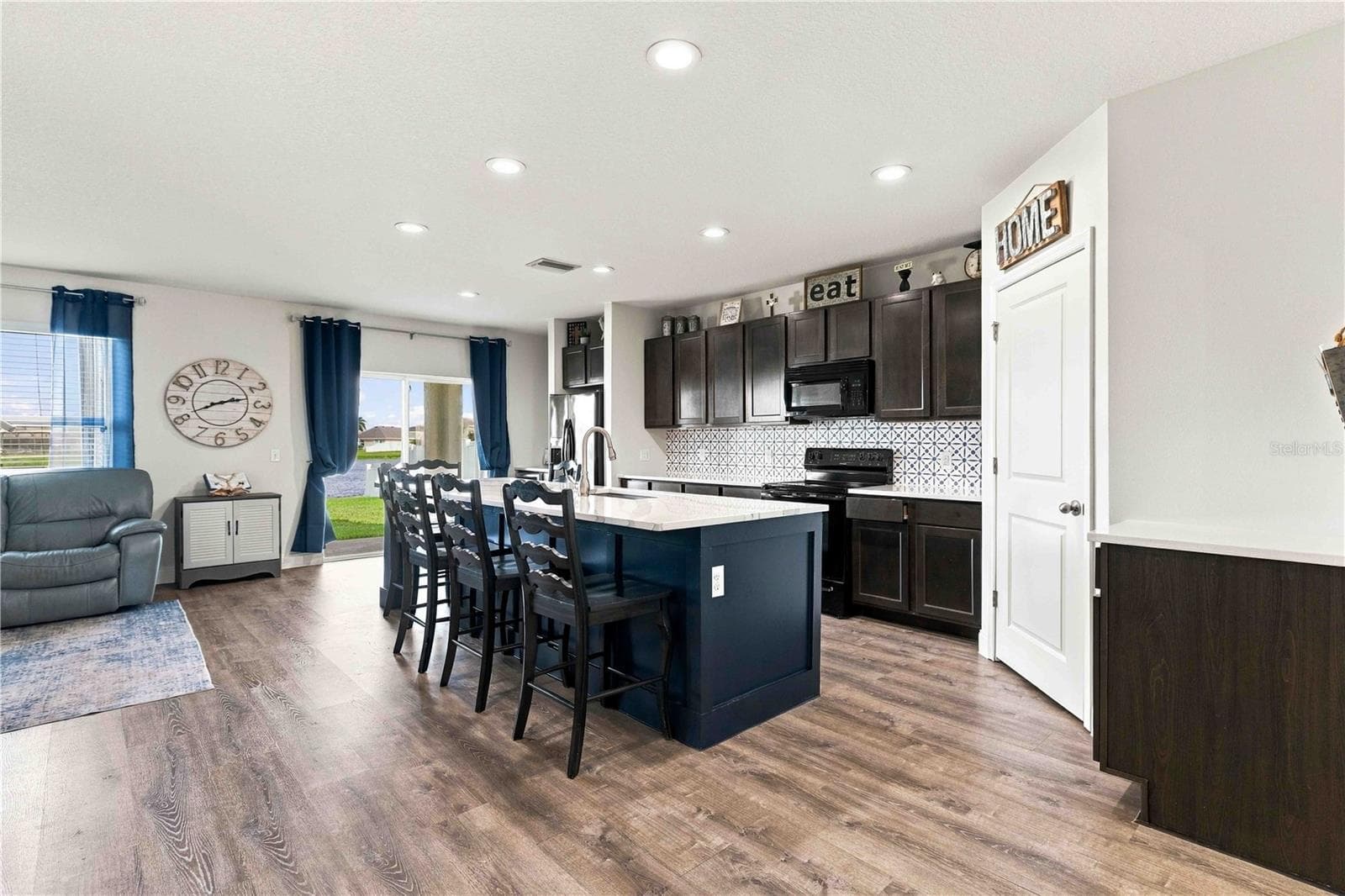 Single Family Residence at 14961 FLOWING GOLD DR, BRADENTON, photo 10 of 67