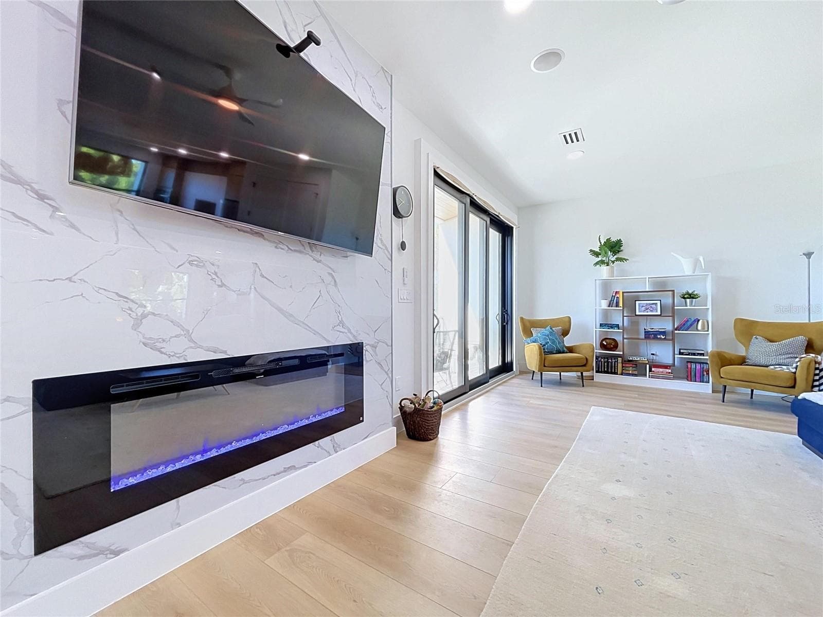 Townhouse at 101 W WARREN AVE #3, TAMPA, photo 6 of 67