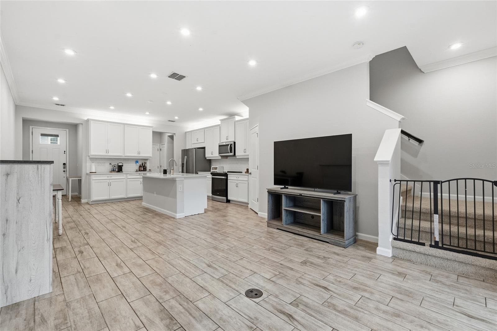 Townhouse at 8342 WILDFLOWER GLEN AVE, ODESSA, photo 28 of 36