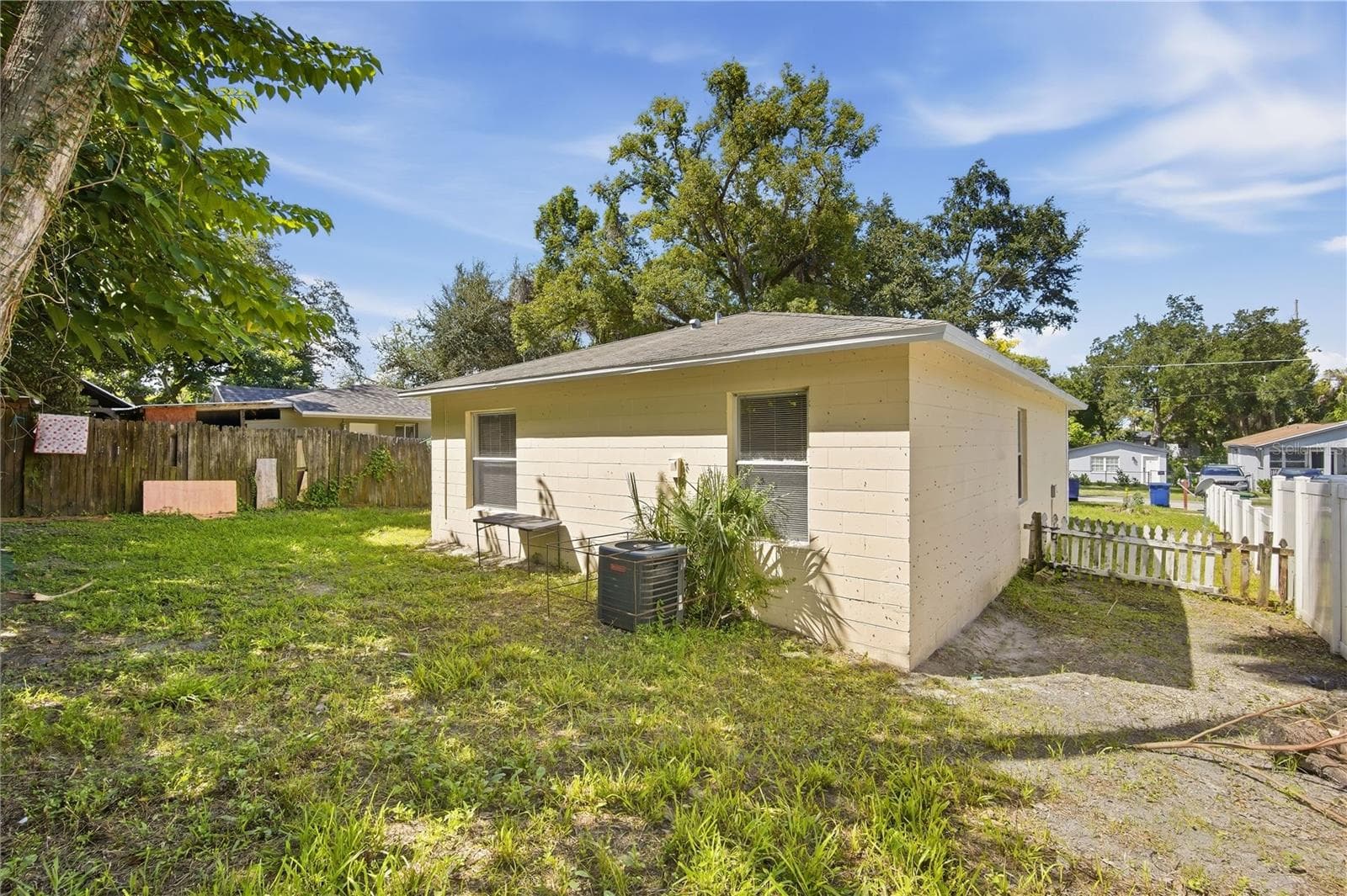 Single Family Residence at 8313 N 10TH ST, TAMPA, photo 36 of 41