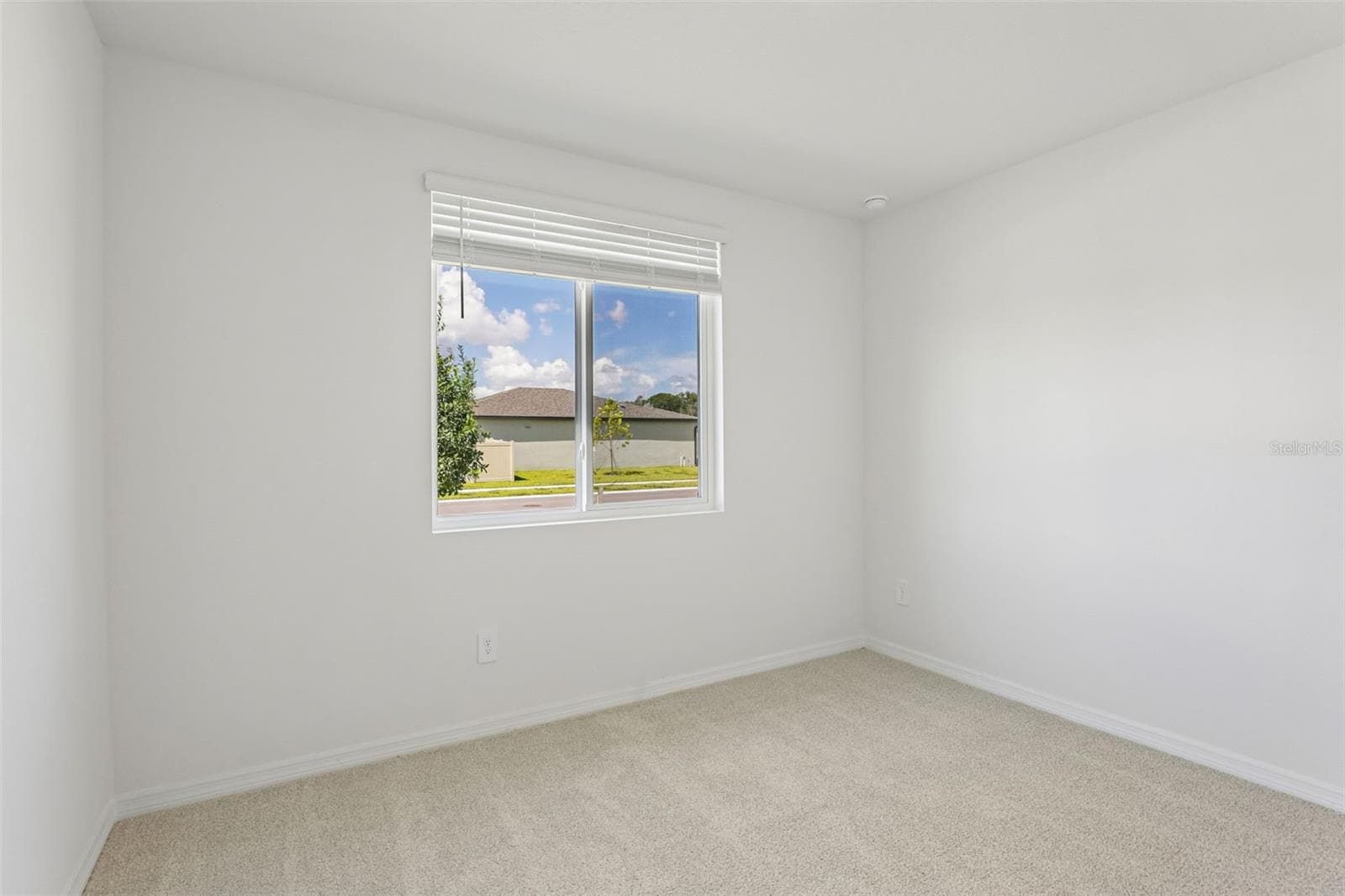 Single Family Residence at 14164 HARVEST PINES LN, HUDSON, photo 25 of 40