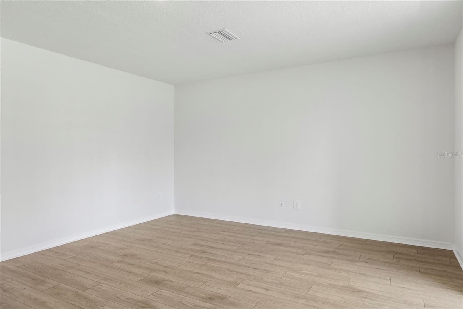 Single Family Residence at 14164 HARVEST PINES LN, HUDSON, photo 28 of 40