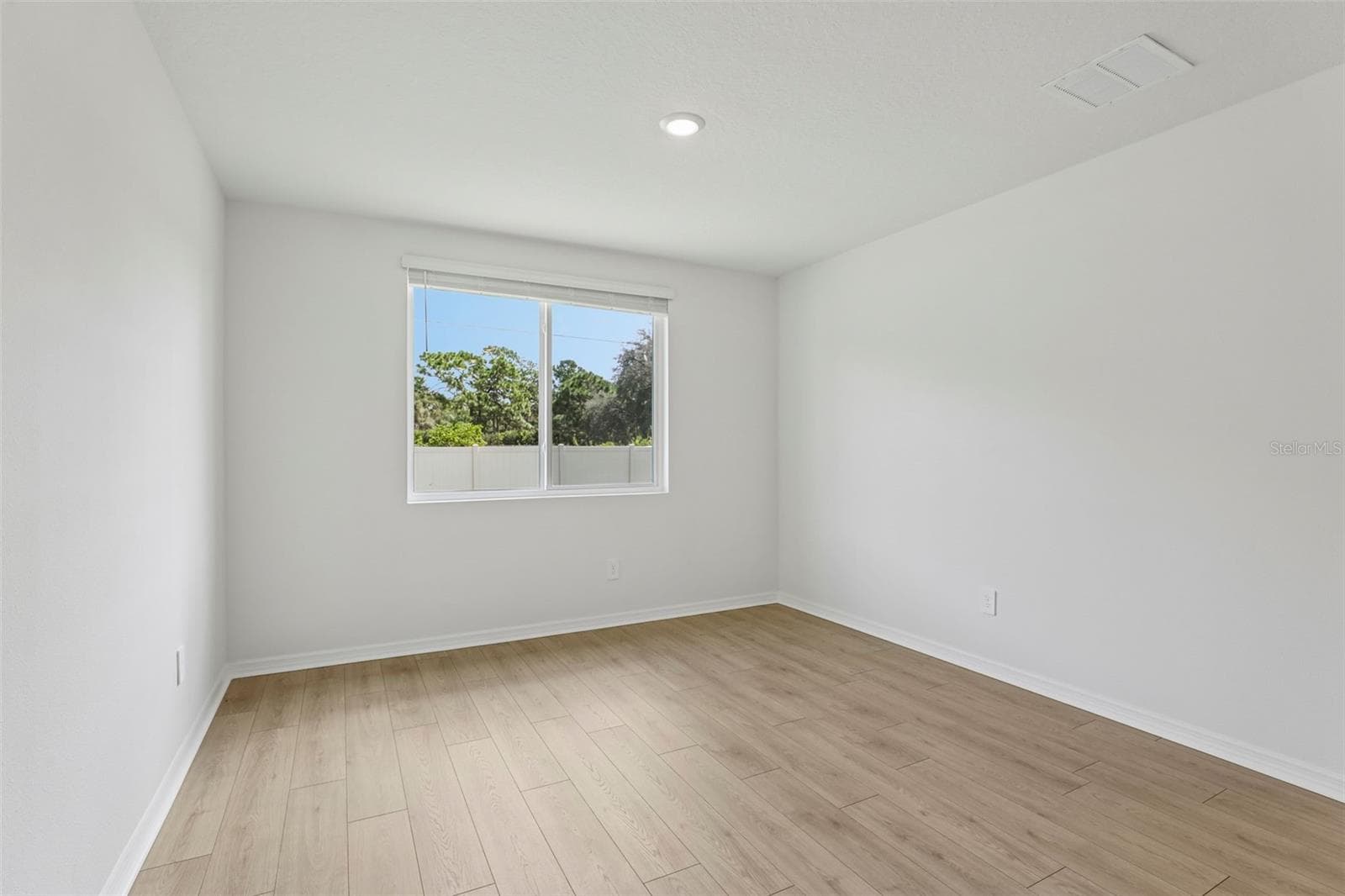 Single Family Residence at 14164 HARVEST PINES LN, HUDSON, photo 30 of 40