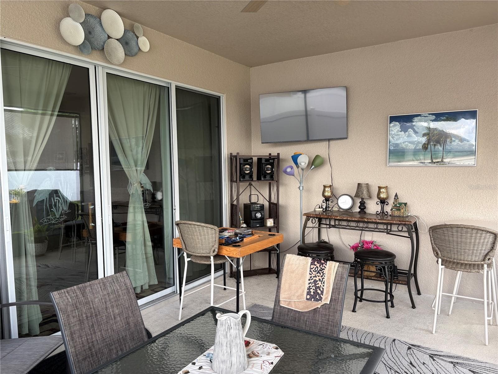 lanai - 918 HEIRLOOM DR, HAINES CITY