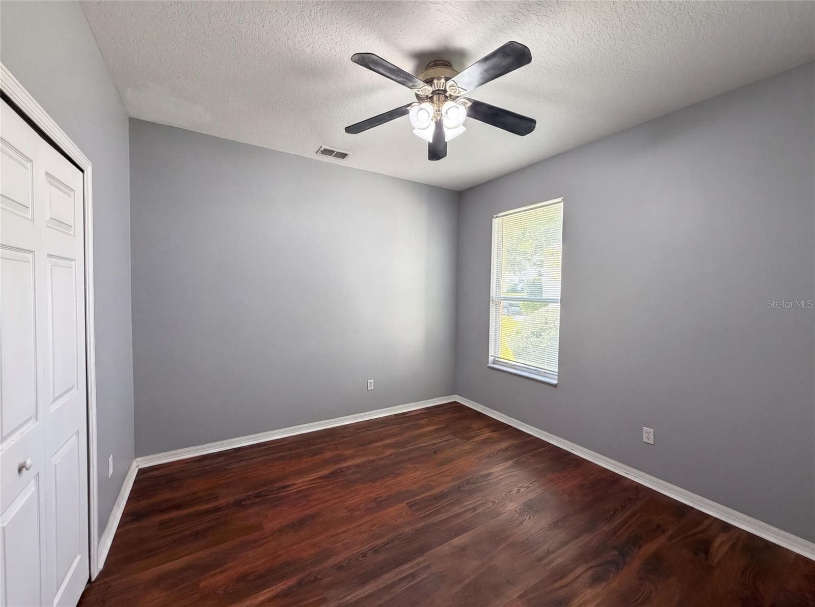 Single Family Residence at 826 HILLY BEND DR, APOPKA, photo 8 of 18