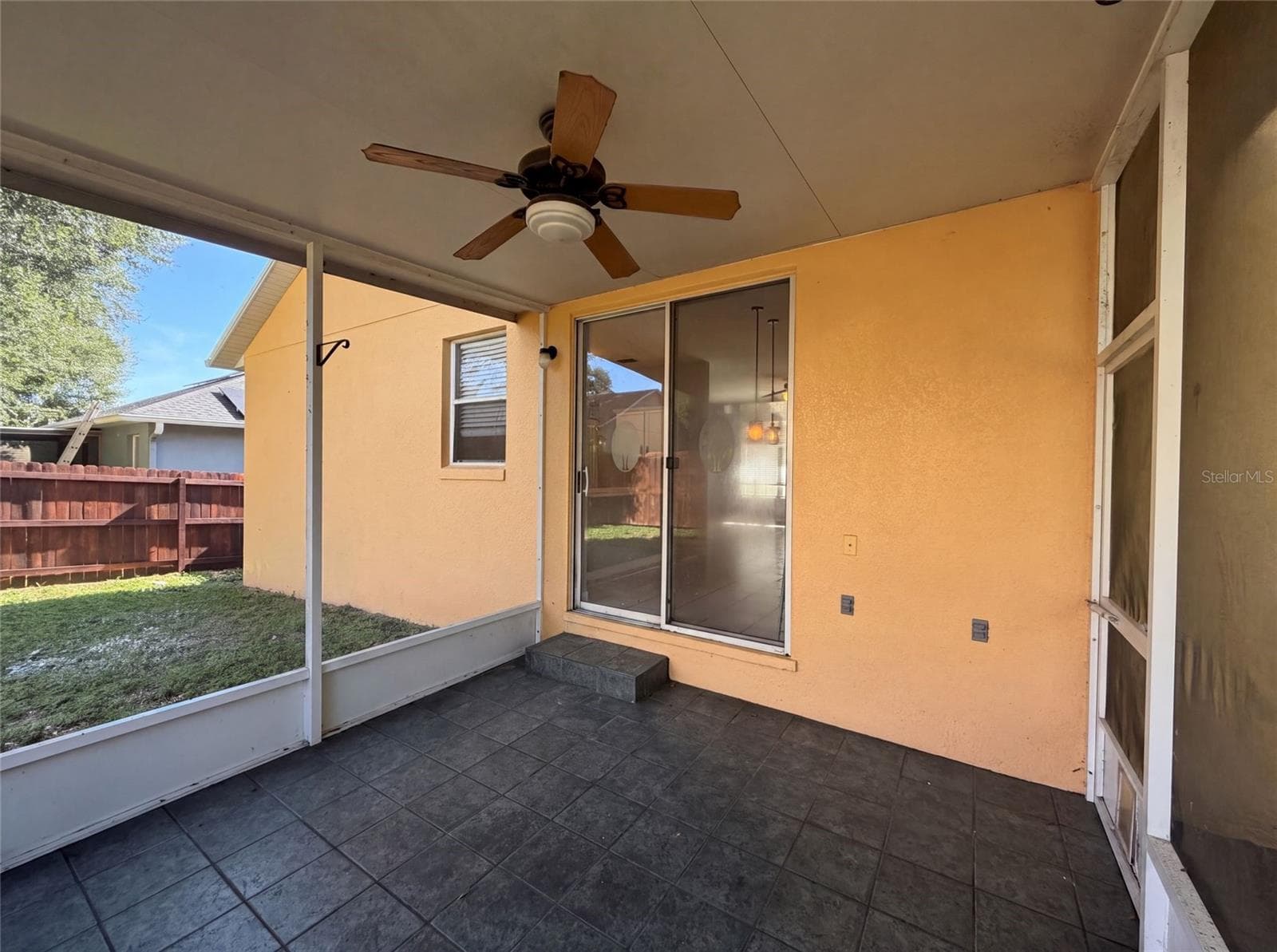 Single Family Residence at 826 HILLY BEND DR, APOPKA, photo 17 of 18