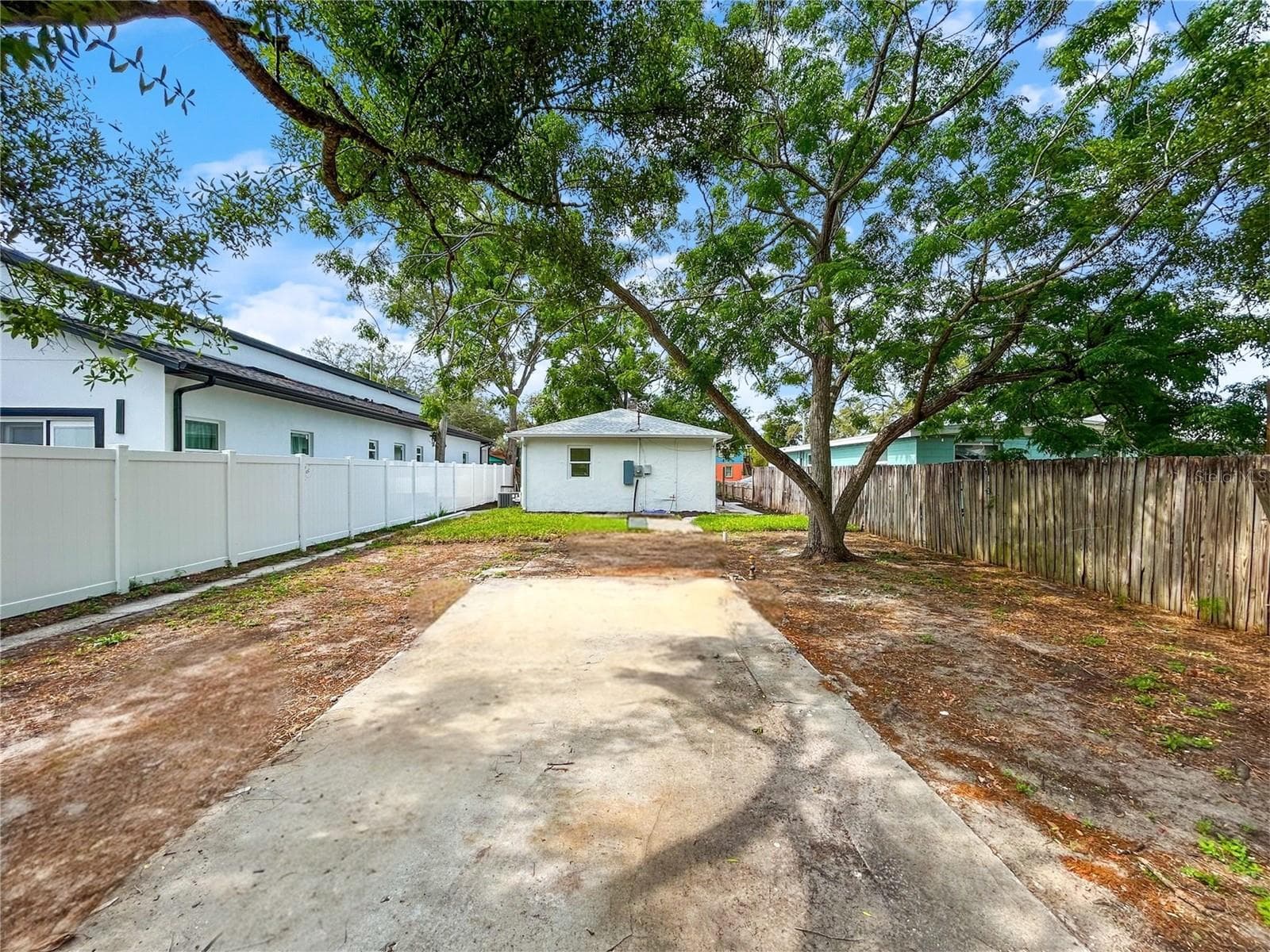 Parking pad, alley access - 5021 9TH AVE S, GULFPORT