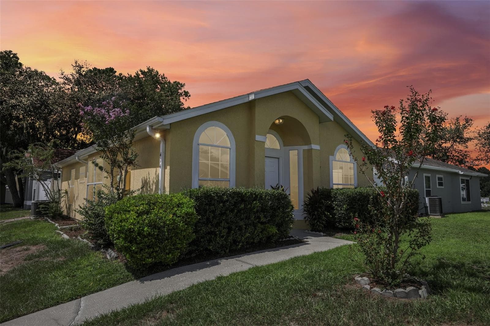 414 HORIZON DR