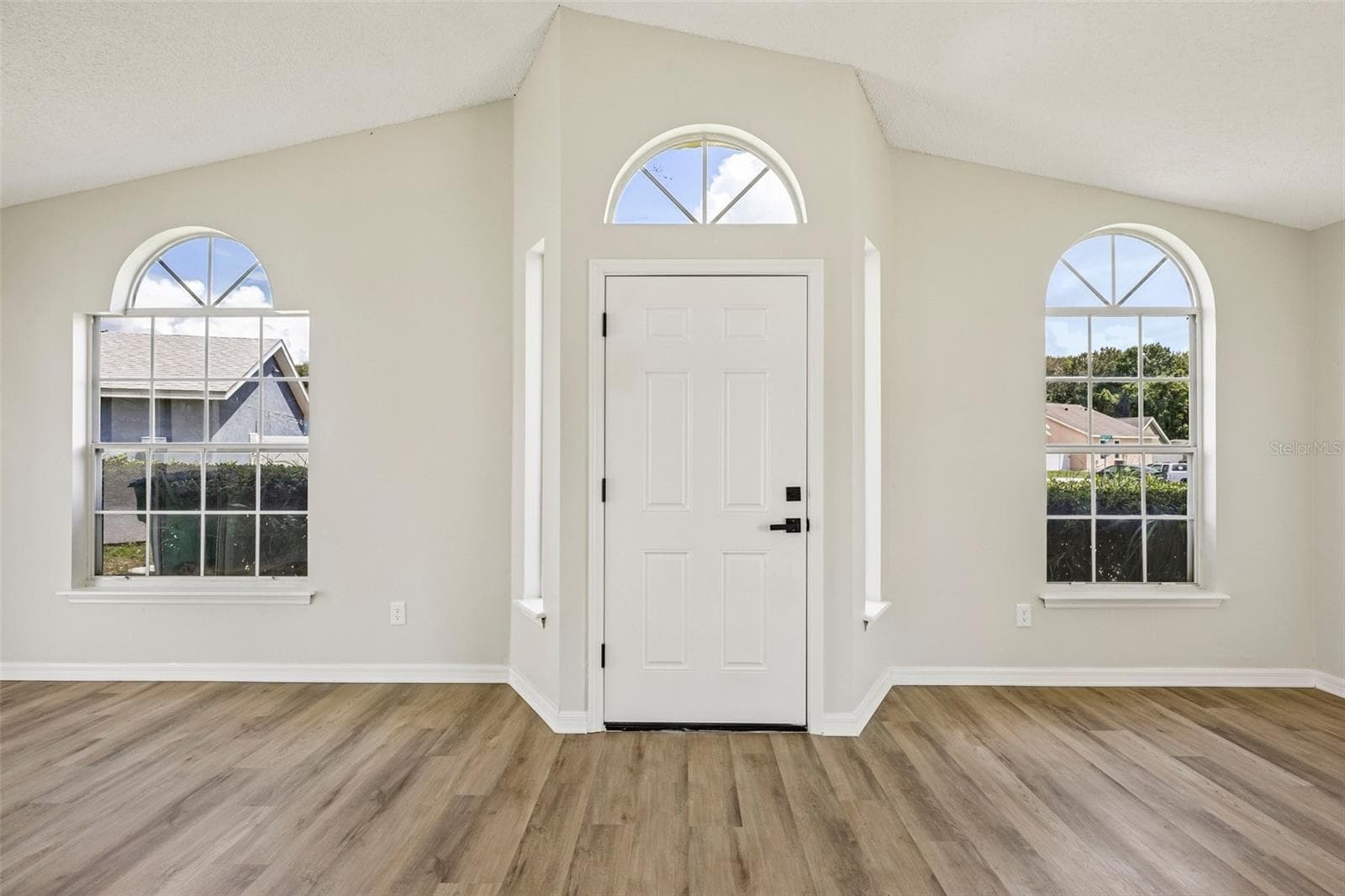 Single Family Residence at 414 HORIZON DR, WINTER SPRINGS, photo 13 of 55