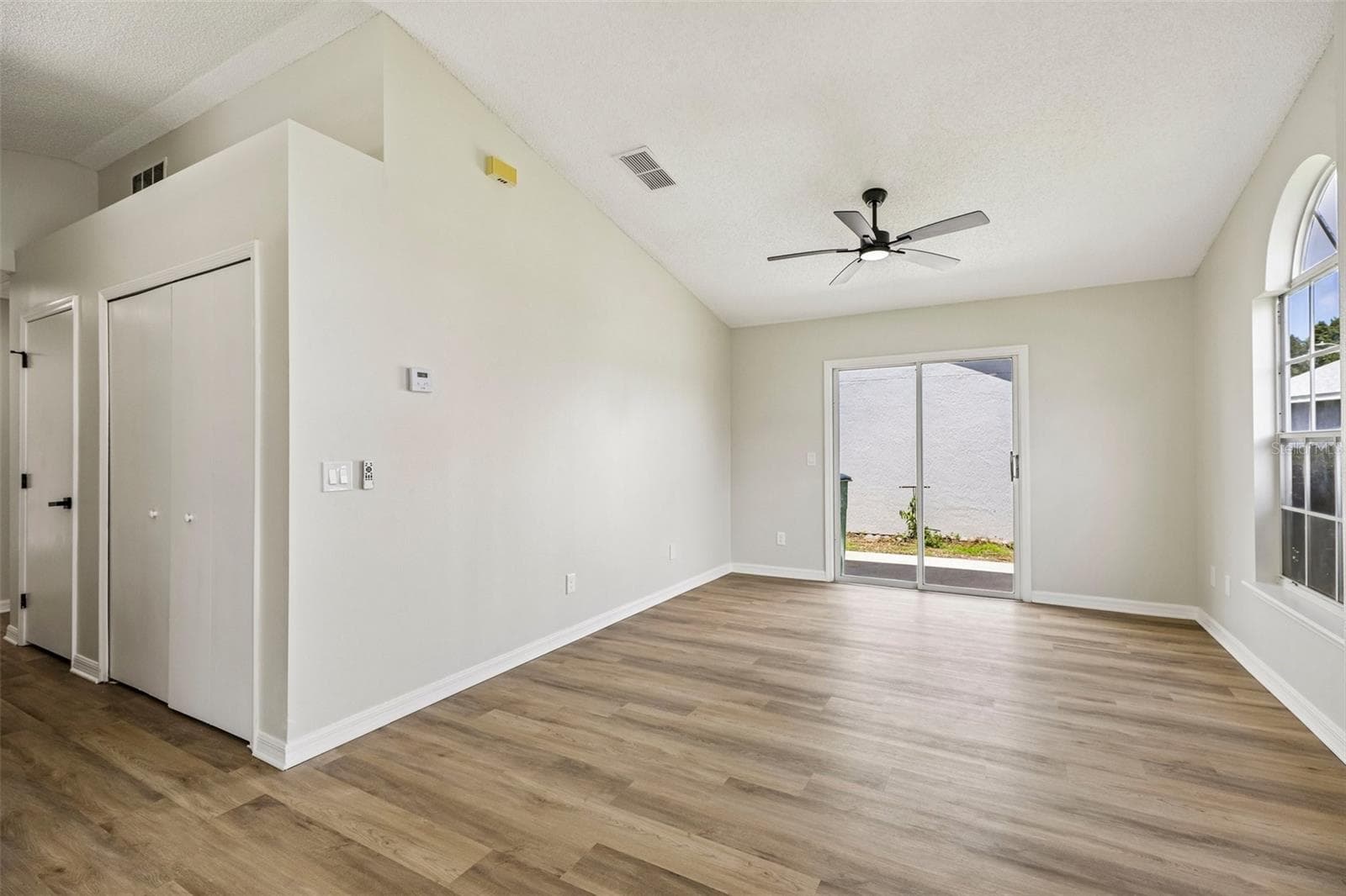 Single Family Residence at 414 HORIZON DR, WINTER SPRINGS, photo 17 of 55