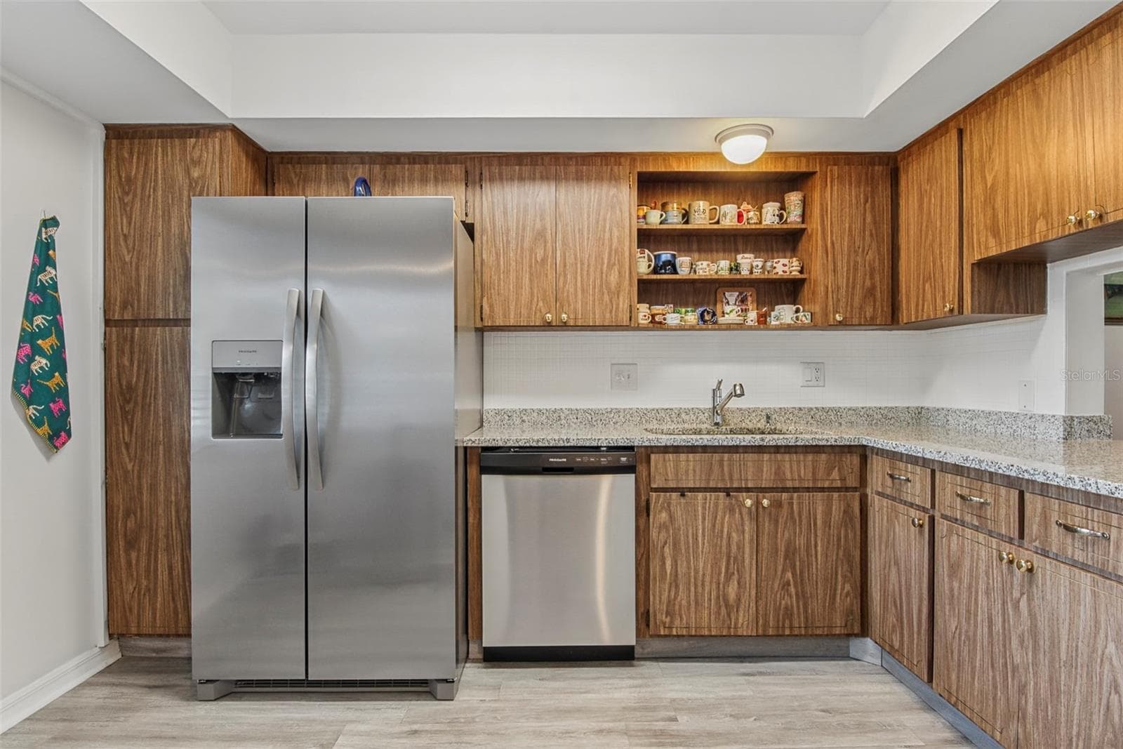 Condominium at 8651 10TH ST N #118, ST PETERSBURG, photo 3 of 33