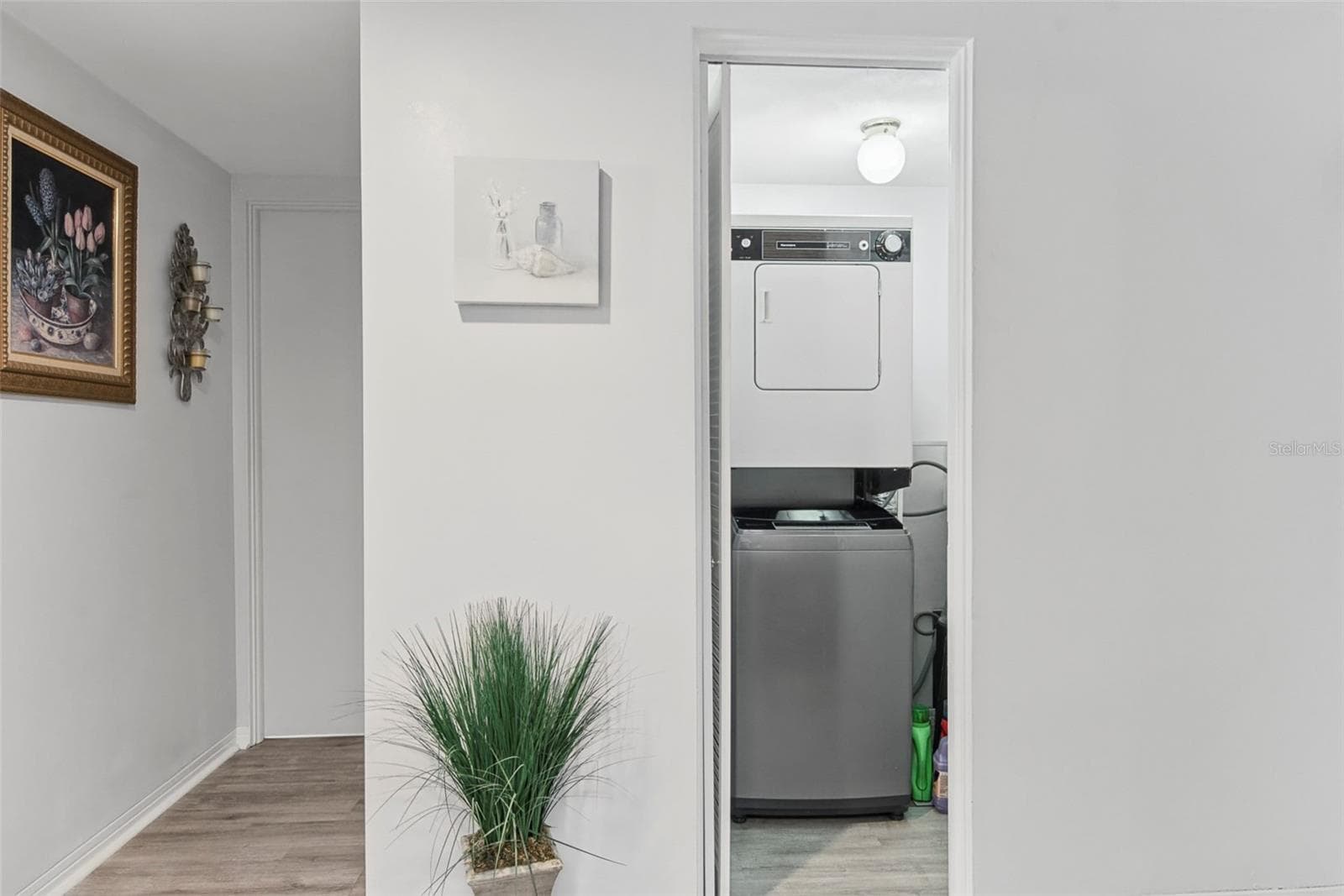 Condominium at 8651 10TH ST N #118, ST PETERSBURG, photo 13 of 33
