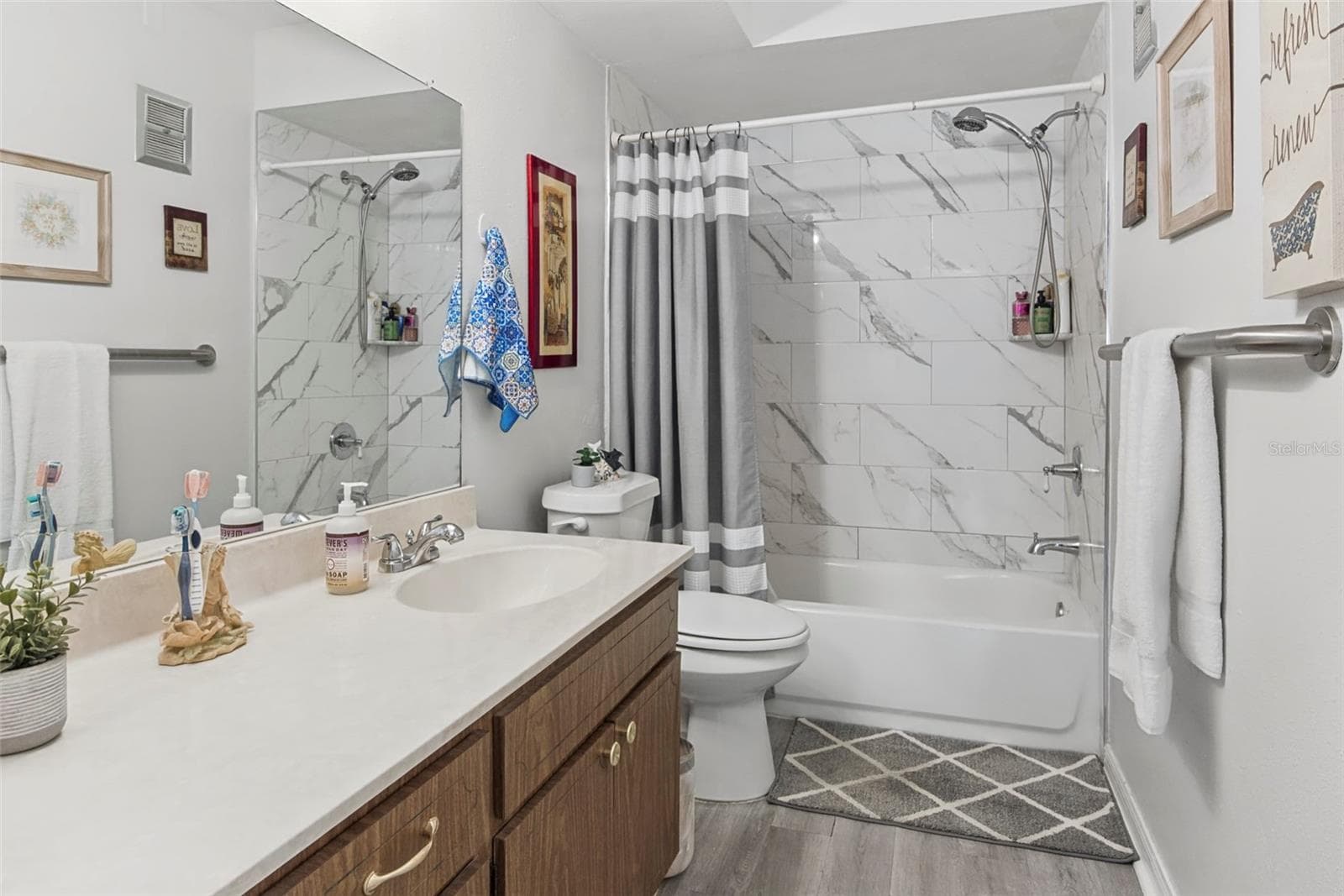 Condominium at 8651 10TH ST N #118, ST PETERSBURG, photo 19 of 33