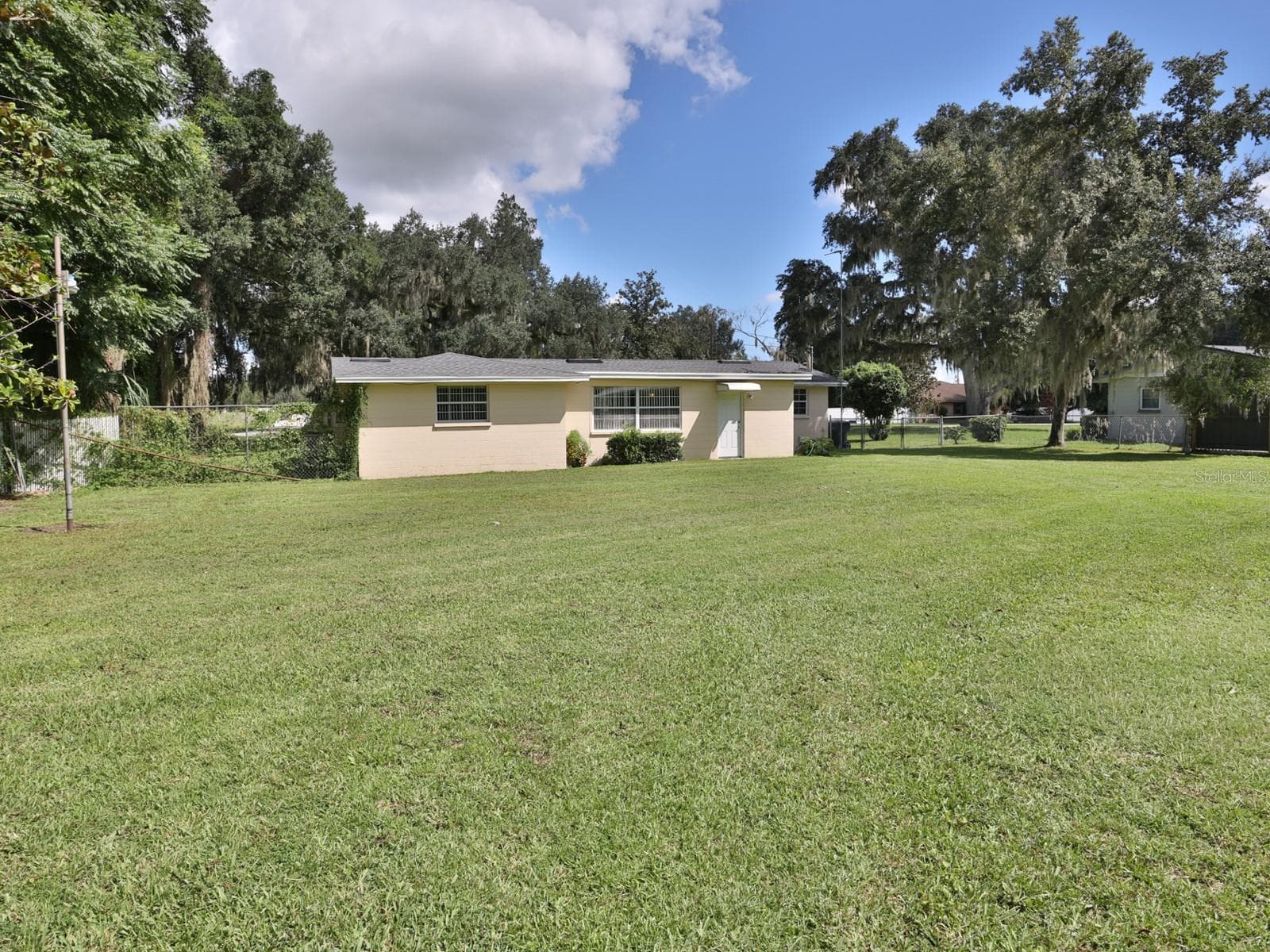 Large yard with view of the home. - 3625 E GANDY RD, BARTOW