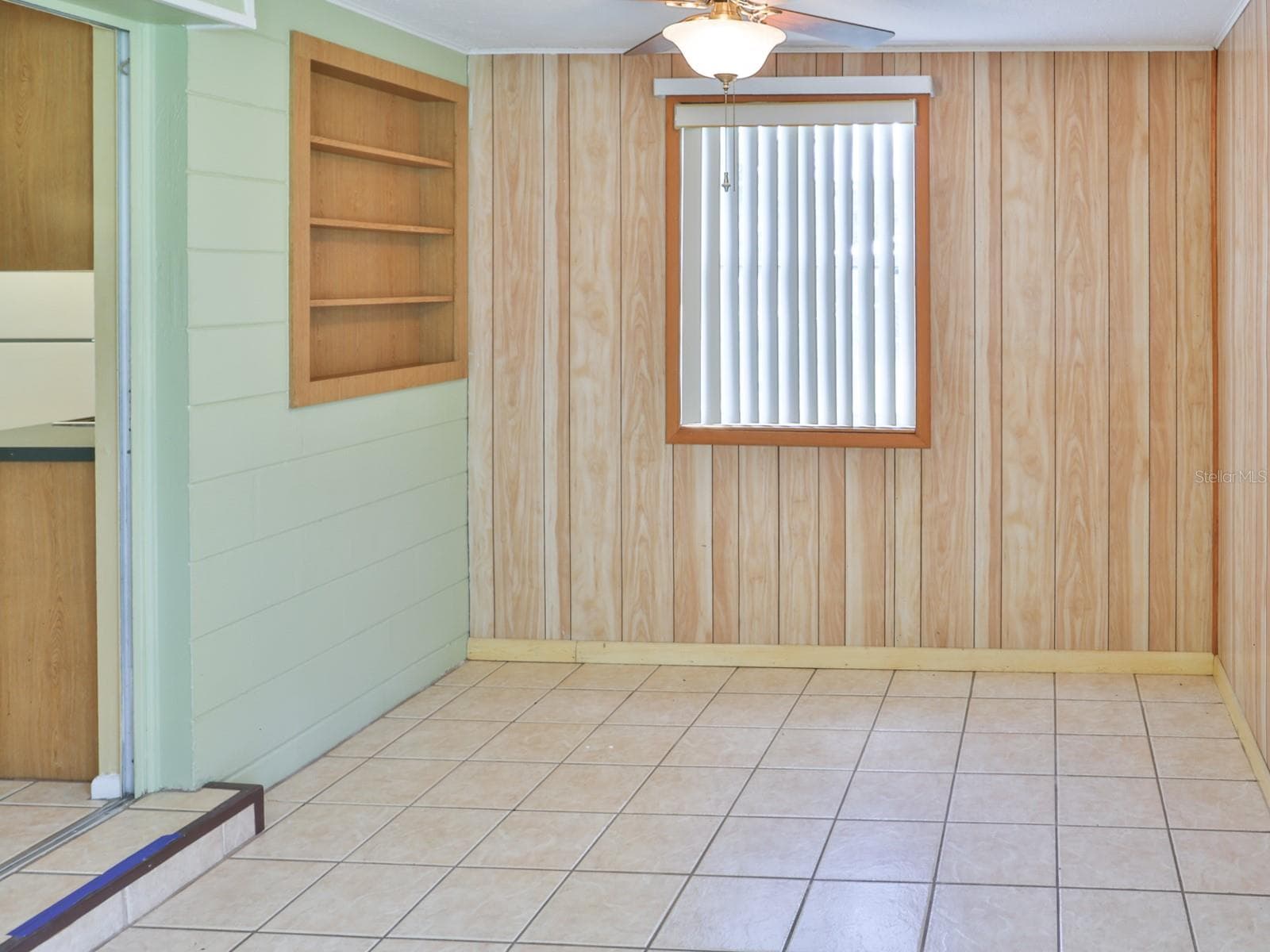 1/2 half of the family room. - 3625 E GANDY RD, BARTOW