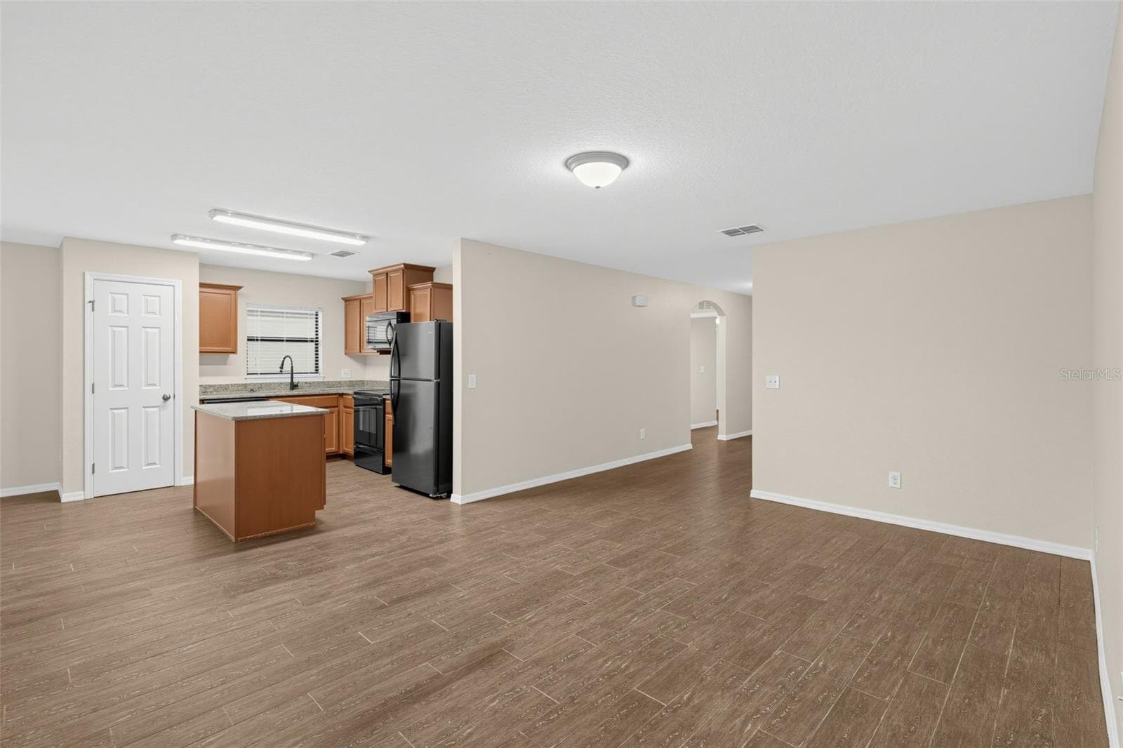 Single Family Residence at 860 WOODLARK DR, HAINES CITY, photo 5 of 22