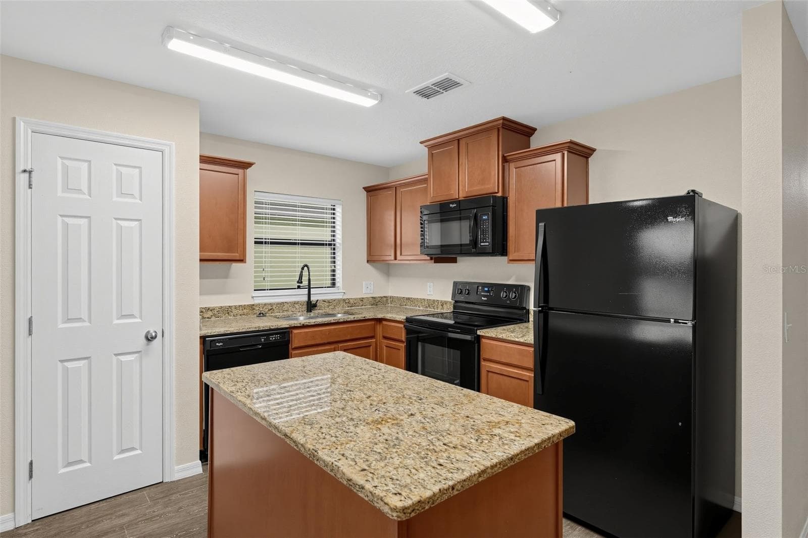 Single Family Residence at 860 WOODLARK DR, HAINES CITY, photo 7 of 22