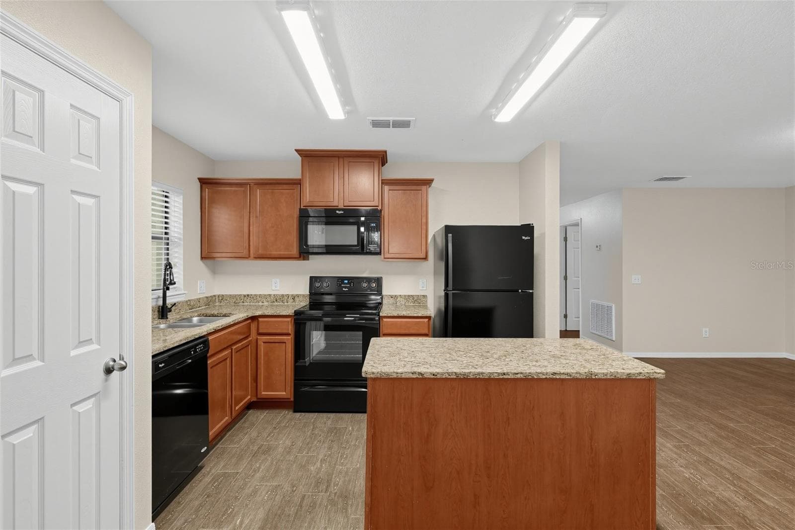 Single Family Residence at 860 WOODLARK DR, HAINES CITY, photo 8 of 22