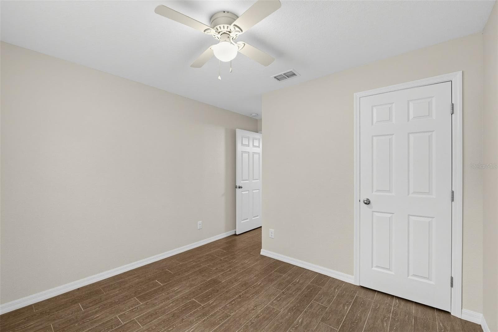Single Family Residence at 860 WOODLARK DR, HAINES CITY, photo 15 of 22
