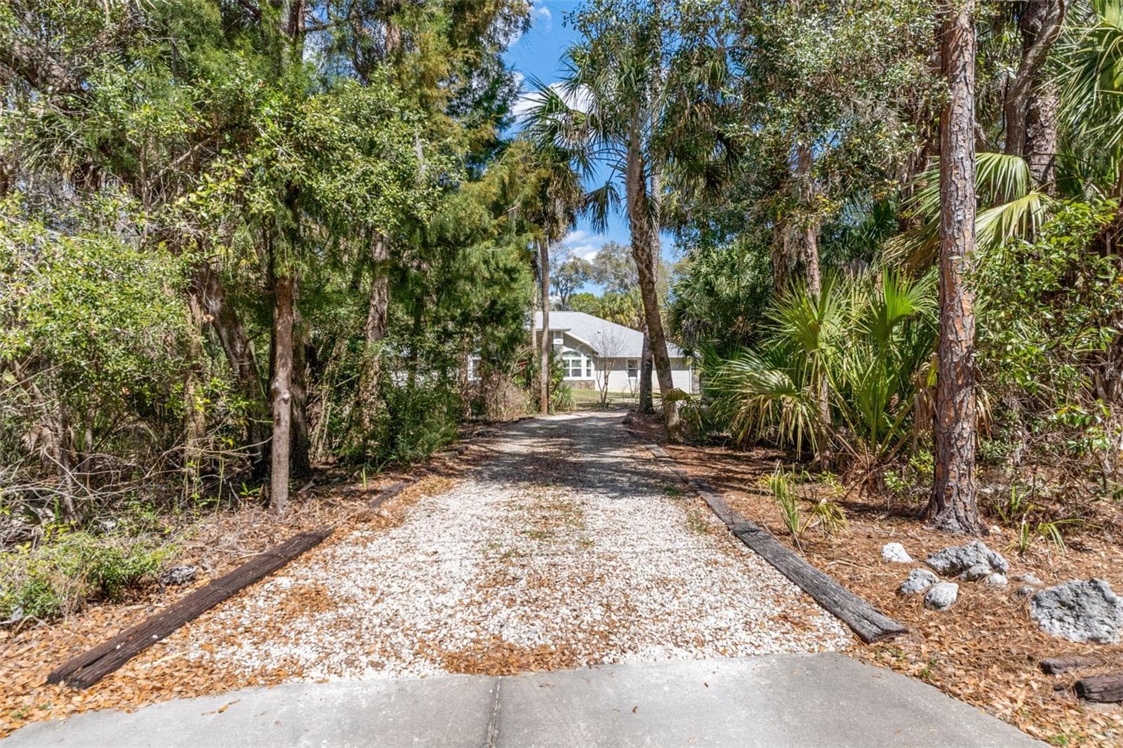 Single Family Residence at 35 CAPTAINS COVE RD, INGLIS, photo 3 of 74