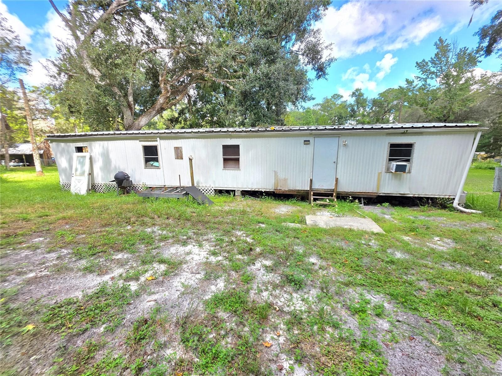 Manufactured Home at 24444 CASEY RD, BROOKSVILLE, photo 10 of 12