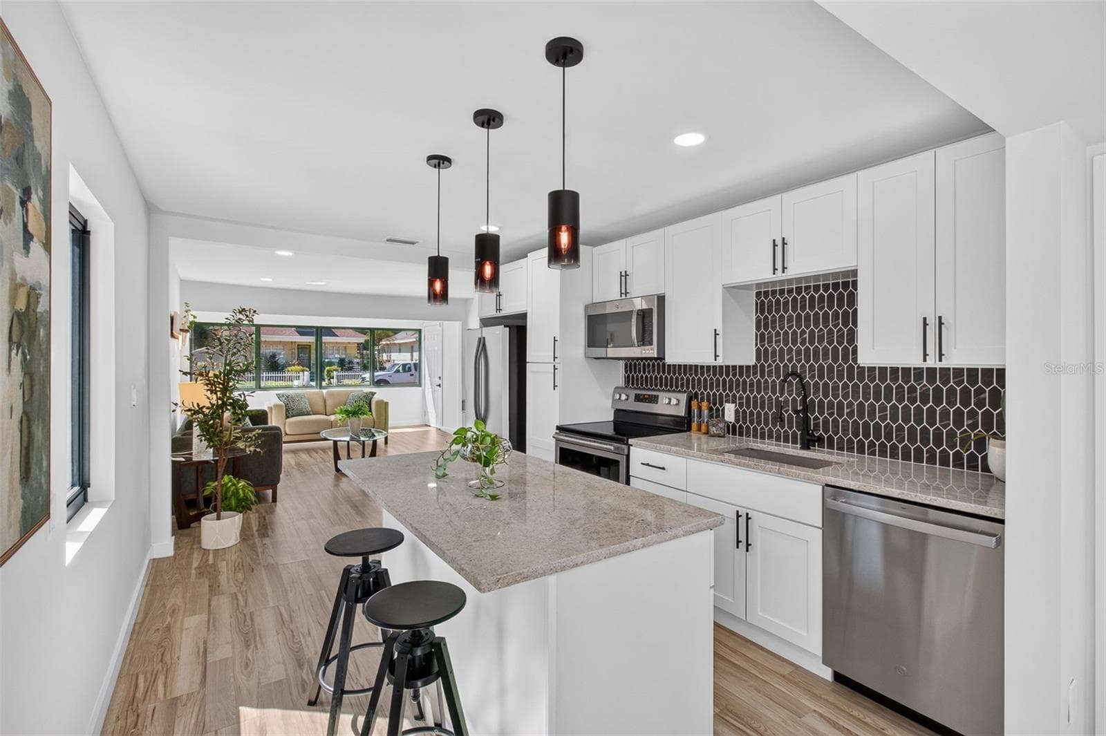 New kitchen with stainless and granite - 711 19TH AVE S, ST PETERSBURG