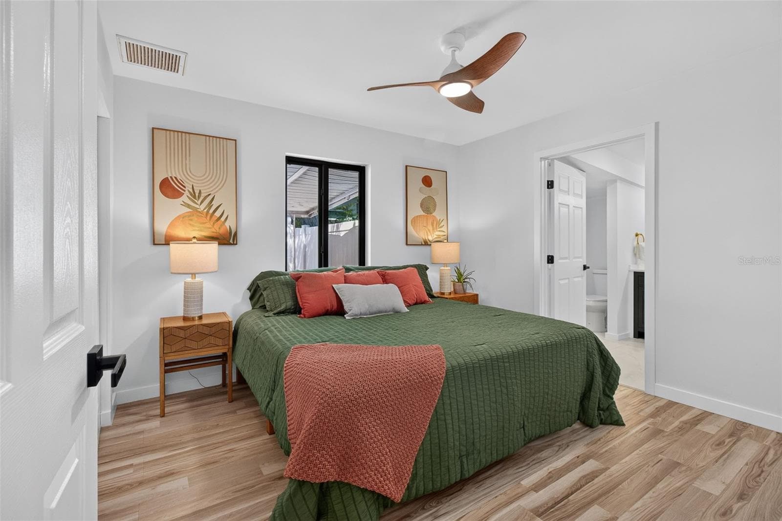 Primary master suite fits king size - 711 19TH AVE S, ST PETERSBURG
