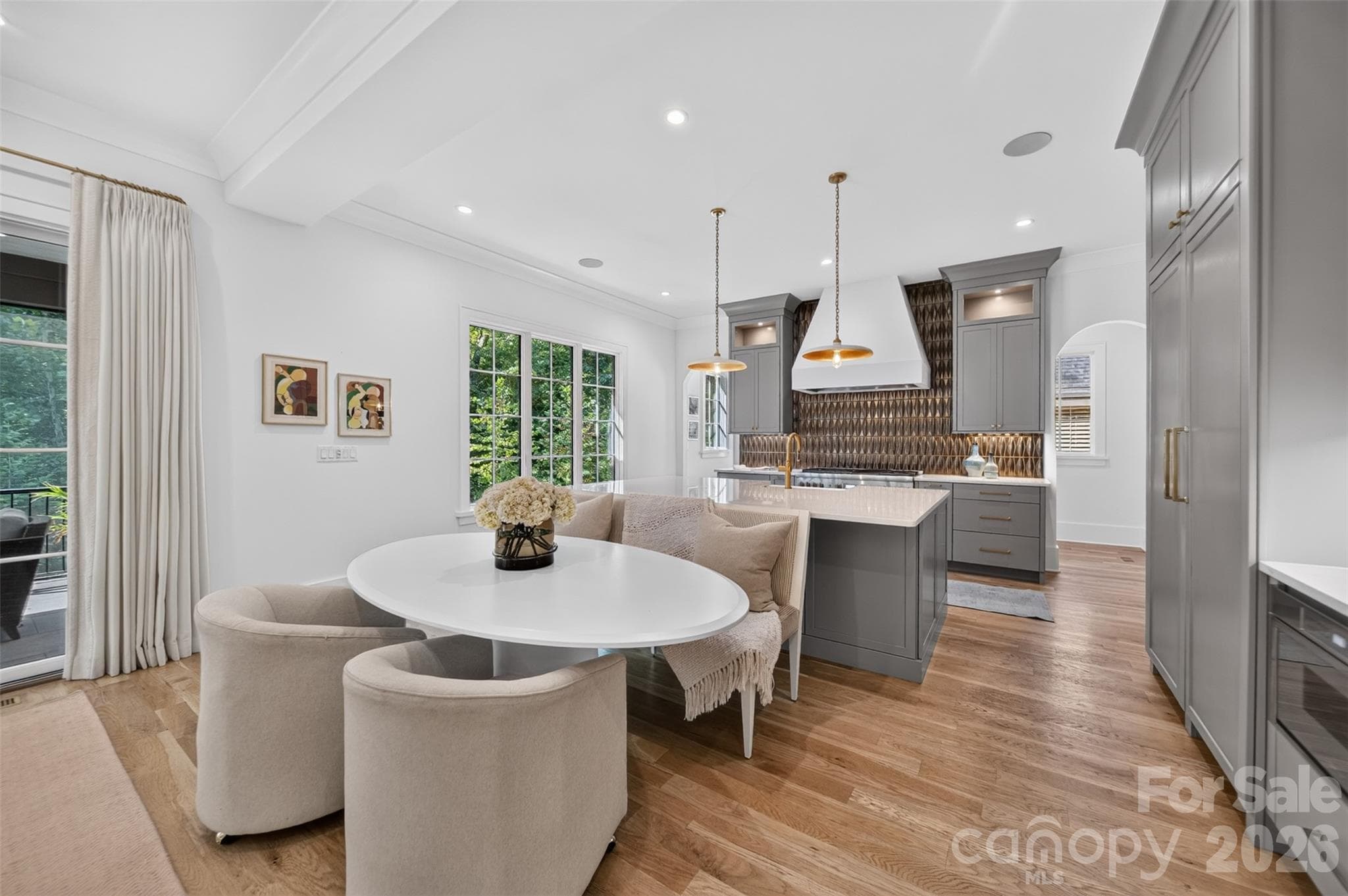 Single Family Residence at 6006 Old Providence Lane, Charlotte, photo 9 of 41