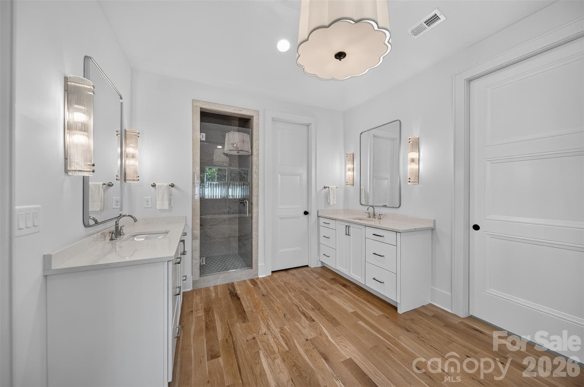 Single Family Residence at 6006 Old Providence Lane, Charlotte, photo 23 of 41