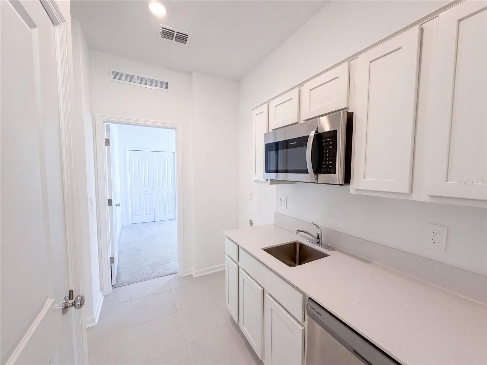 Single Family Residence at 1520 REDWOOD LN #M, HAINES CITY, photo 5 of 19