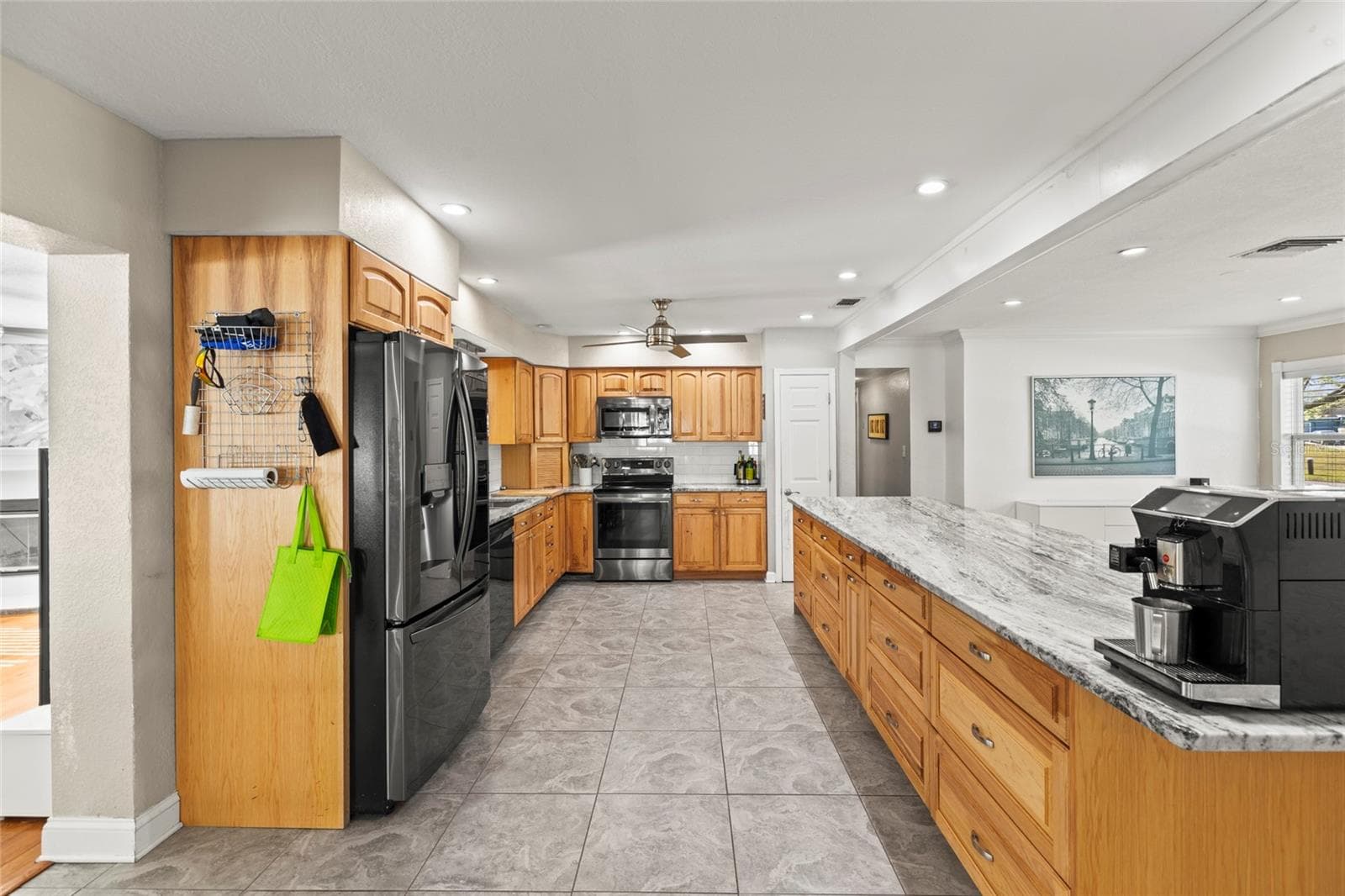 Single Family Residence at 5657 OCEANIC RD, HOLIDAY, photo 12 of 46