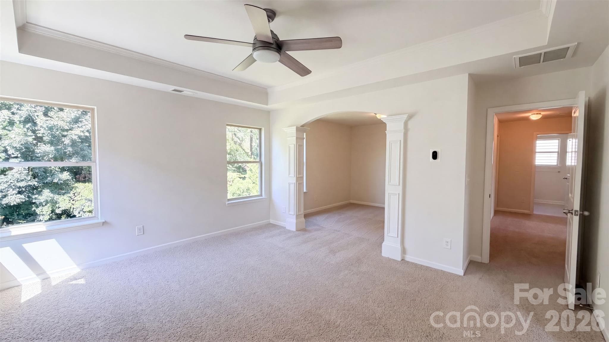 Single Family Residence at 3807 Ernie Drive, Charlotte, photo 4 of 21