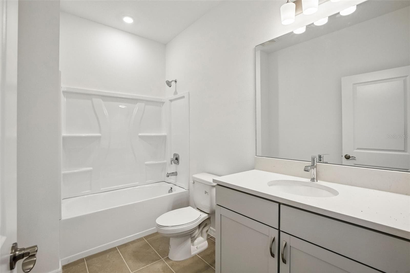 Single Family Residence at 13740 BERTRAND AVE, PALMETTO, photo 21 of 29