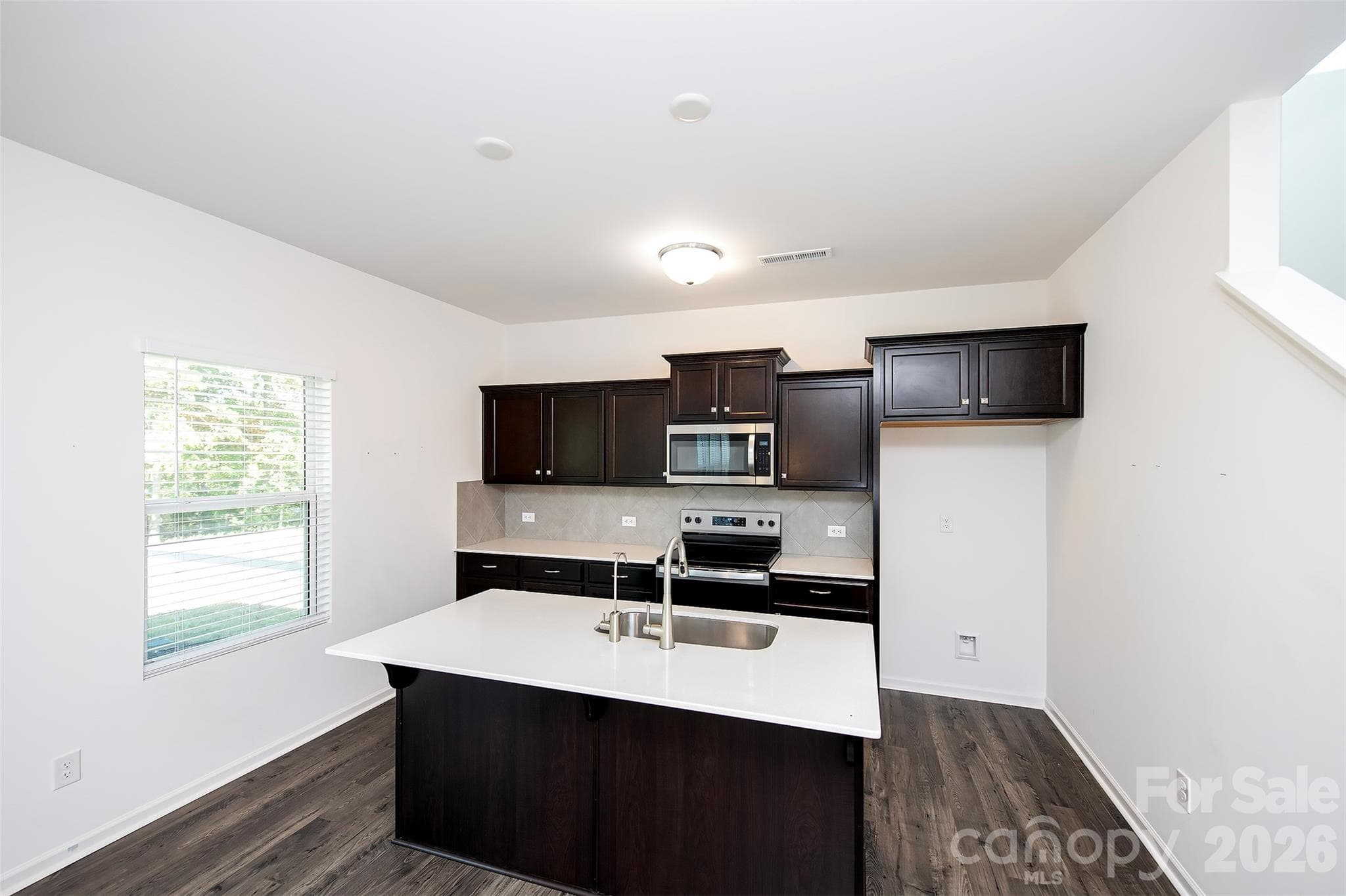 Kitchen - 105 Charleston Gray Way, Pageland