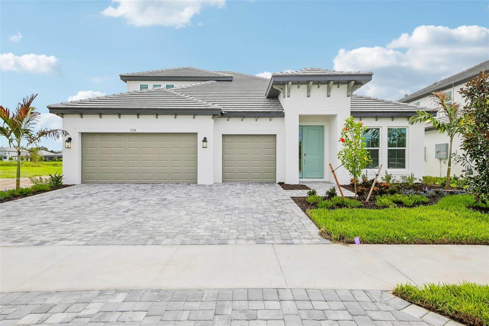 7574 HAWKSTONE DR