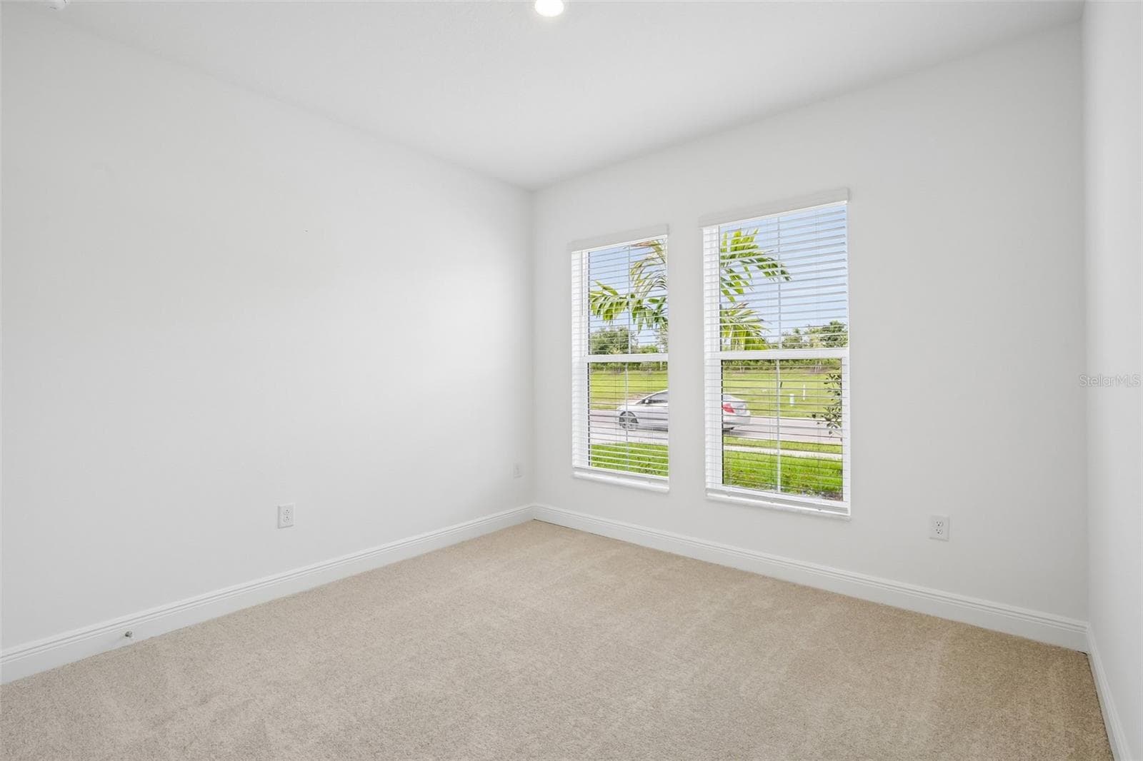 Single Family Residence at 7574 HAWKSTONE DR, SARASOTA, photo 16 of 36