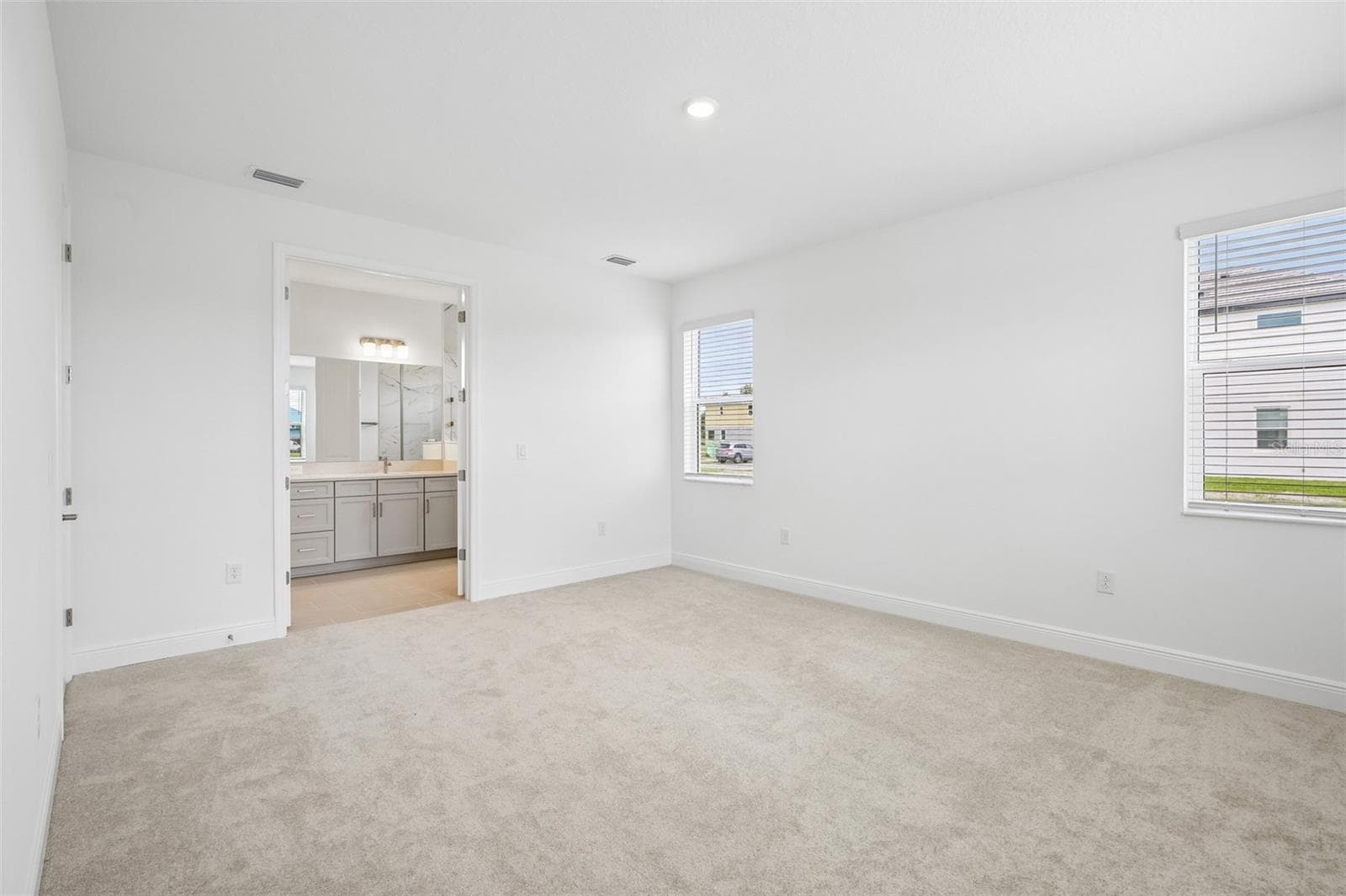 Single Family Residence at 7574 HAWKSTONE DR, SARASOTA, photo 22 of 36