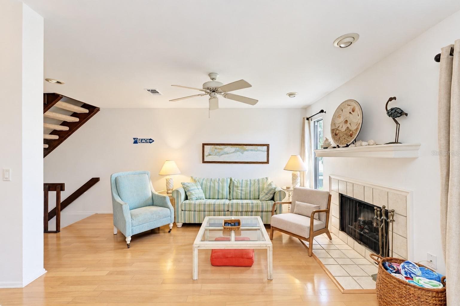living room with wood burning fireplace - 6840 MIDNIGHT PASS RD, SARASOTA