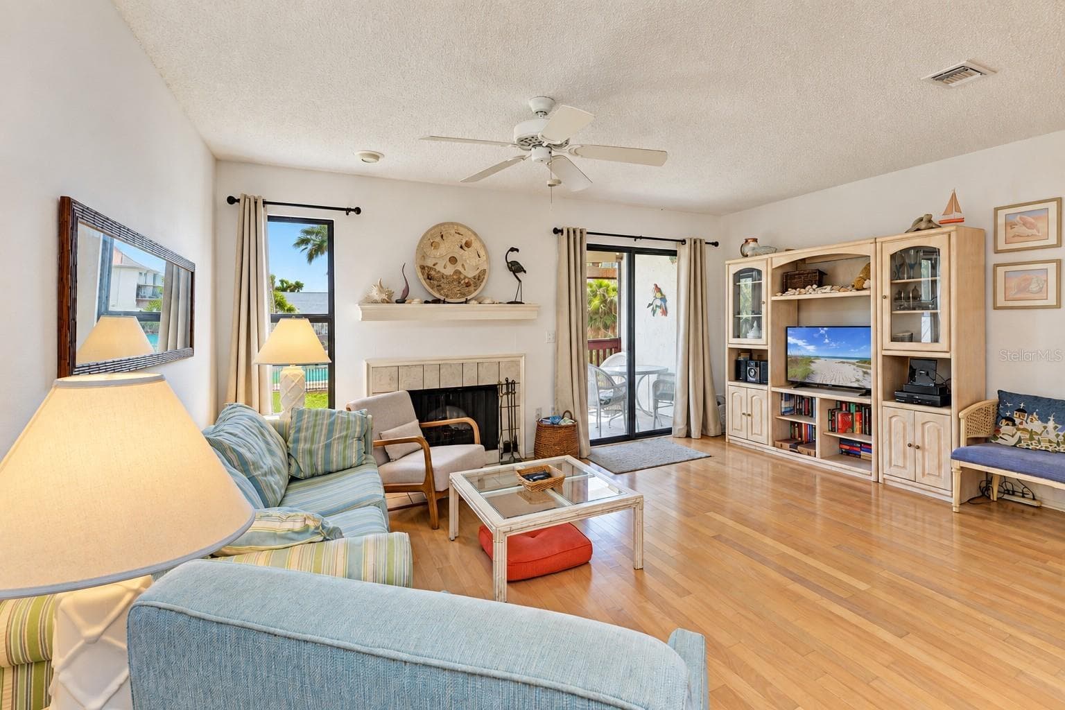 Townhouse at 6840 MIDNIGHT PASS RD, SARASOTA, photo 14 of 42