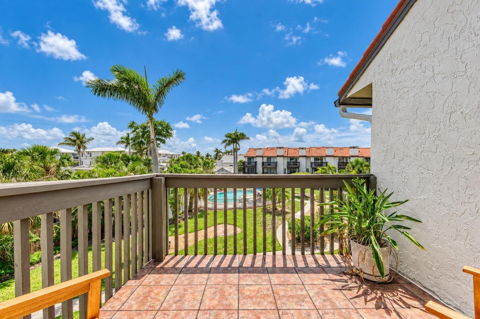 balcony off primary bedroom - 6840 MIDNIGHT PASS RD, SARASOTA